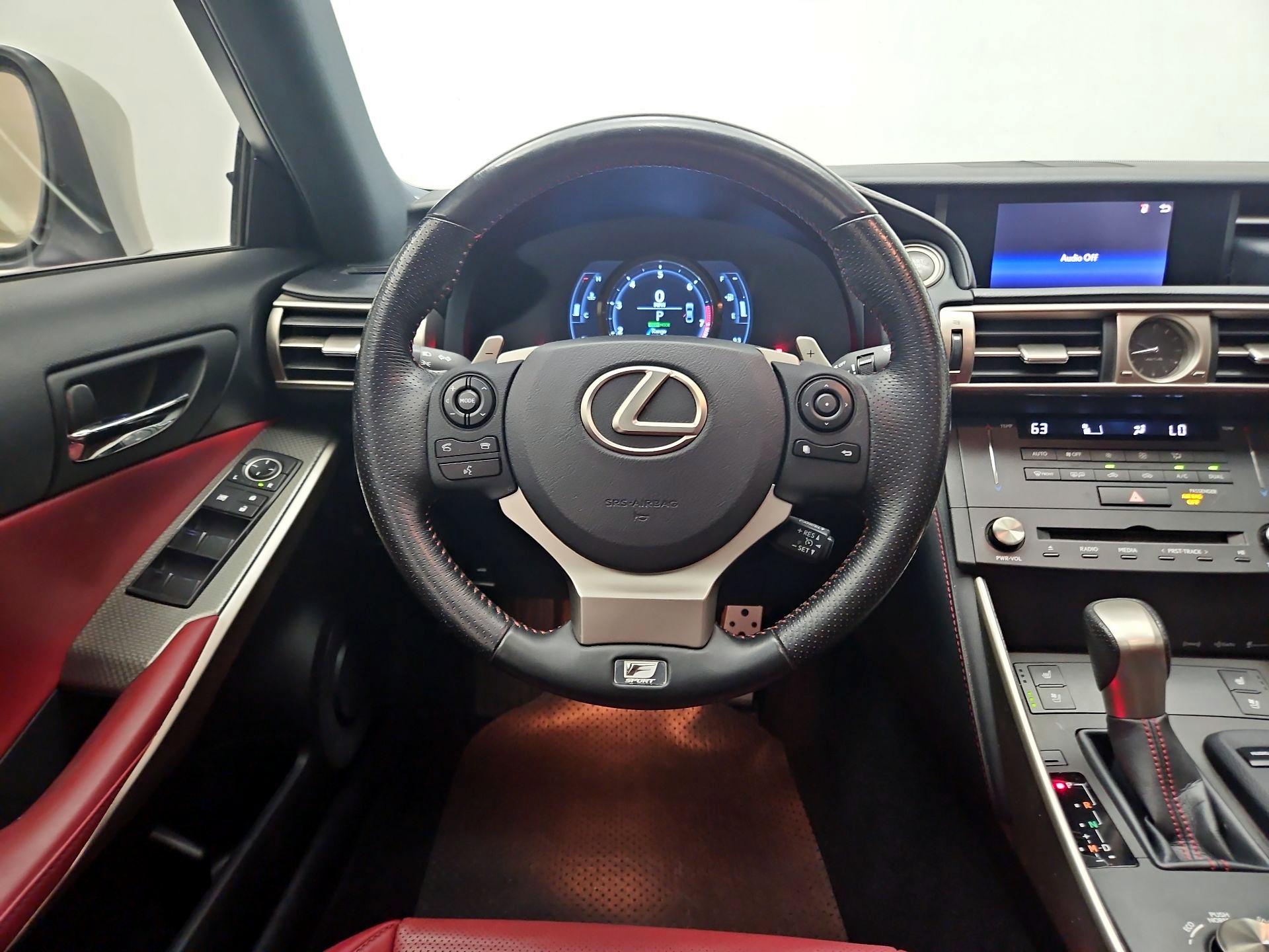 Thumbnail: 2016 Lexus IS - 10