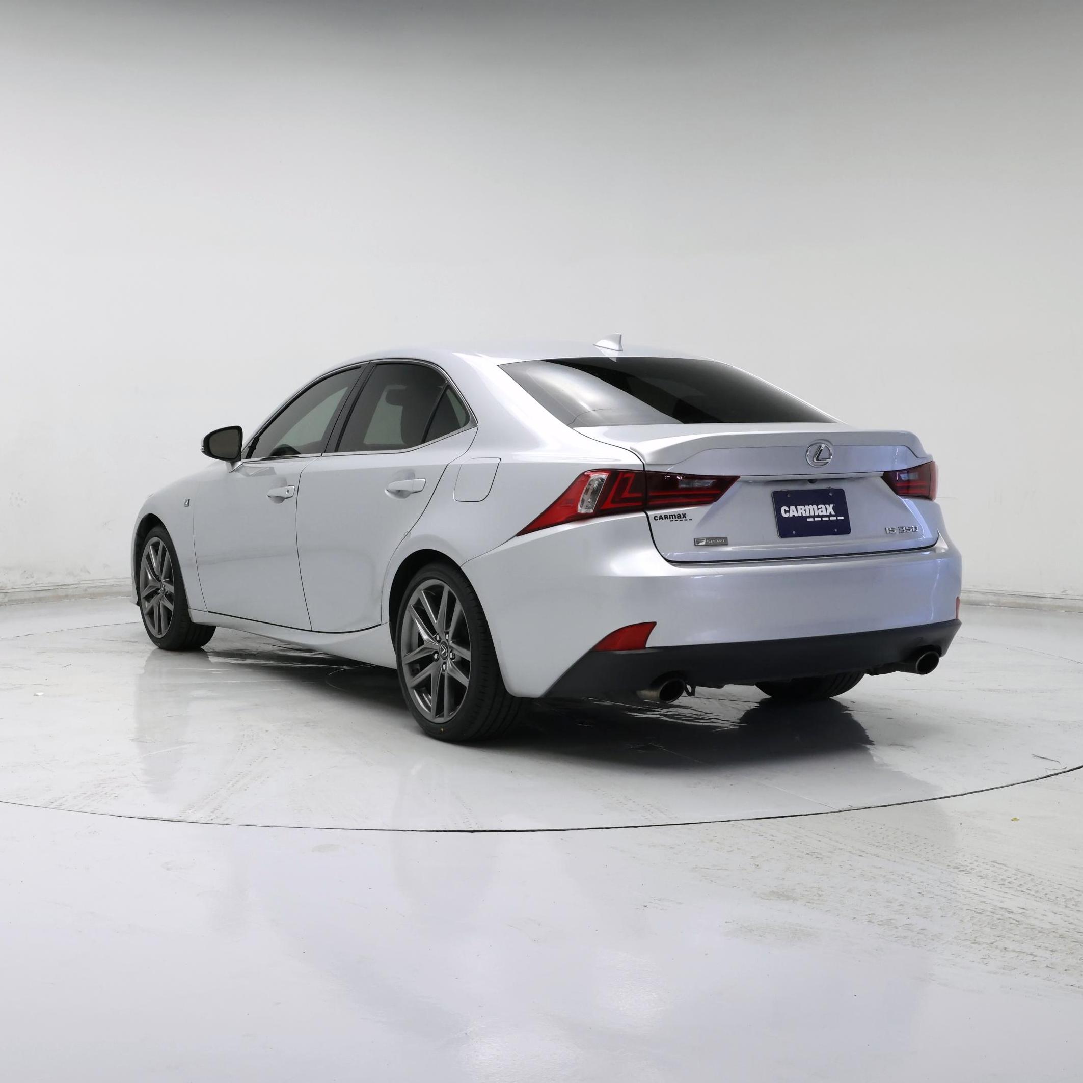 Thumbnail: 2016 Lexus IS - 2