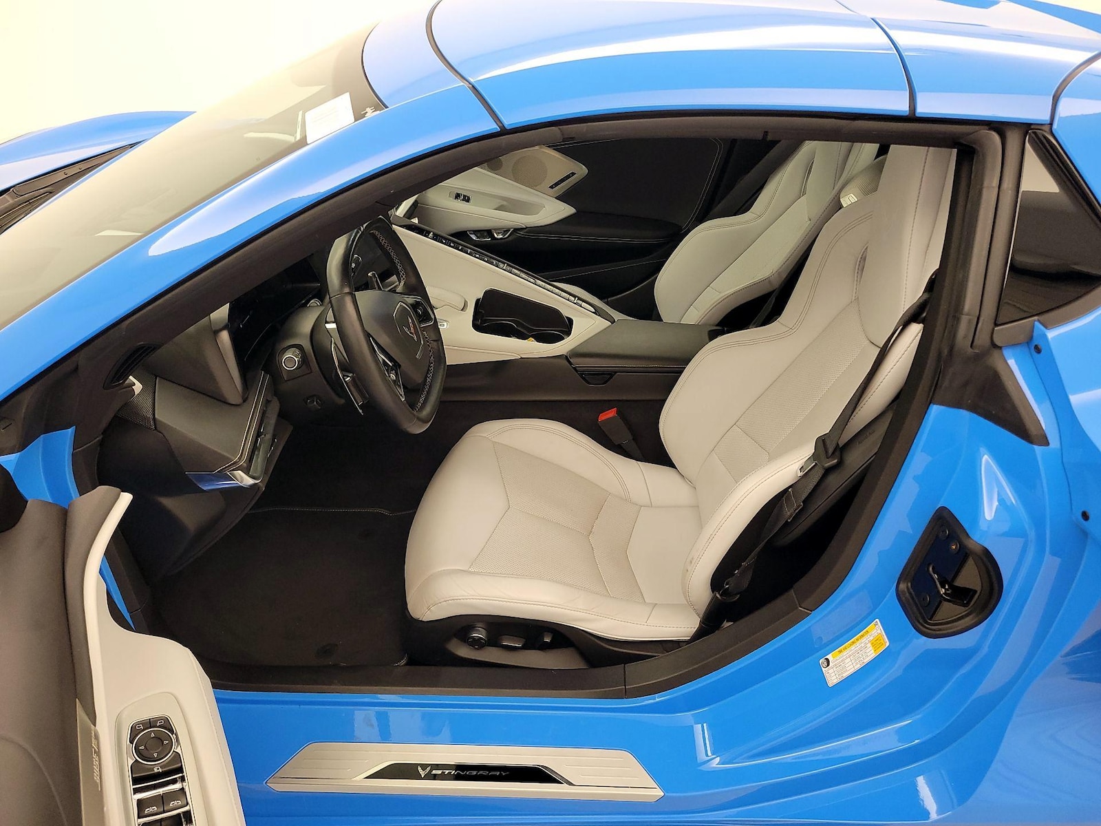 2024 Chevrolet Corvette 2LT - Photo 12