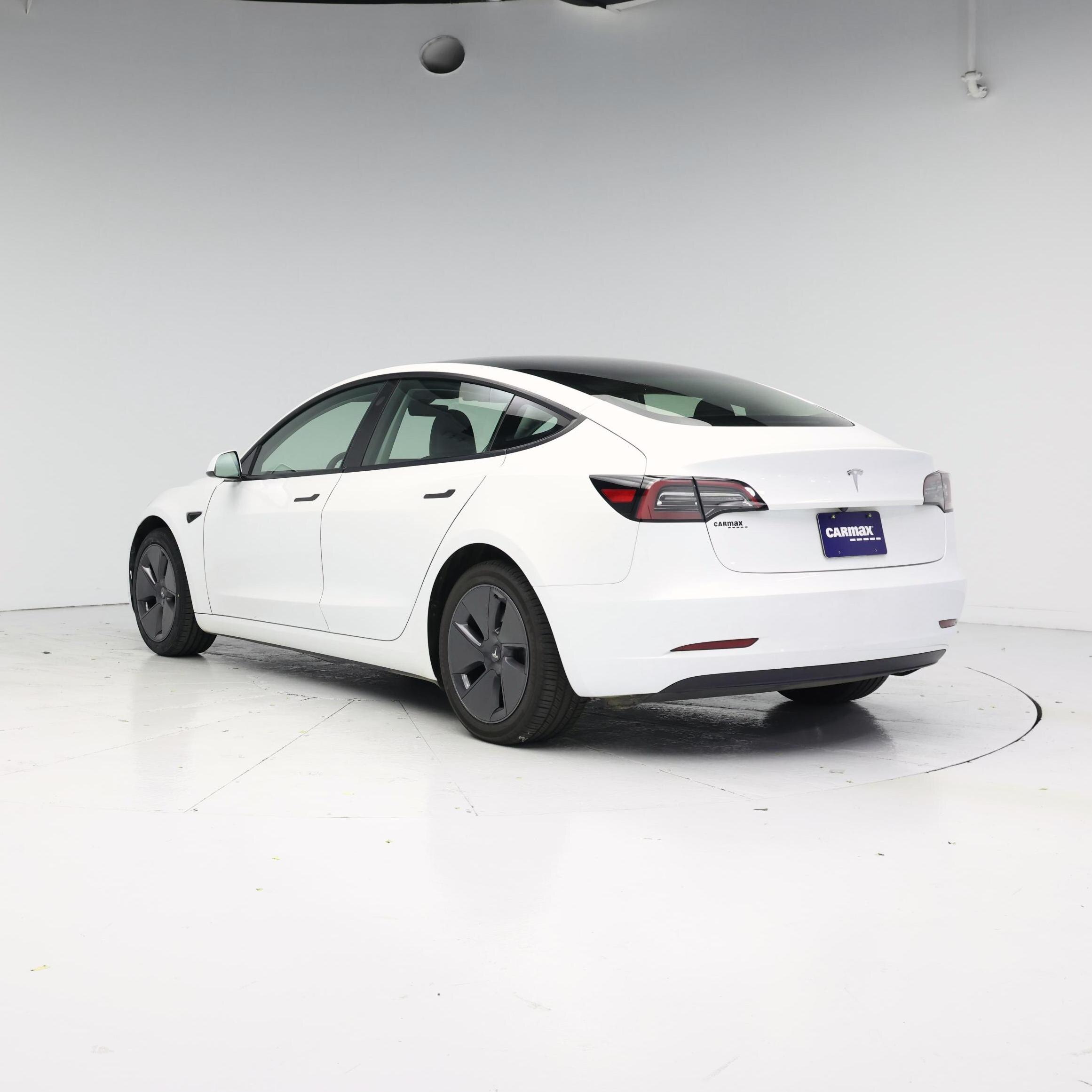 Thumbnail: 2023 Tesla Model 3 - 2