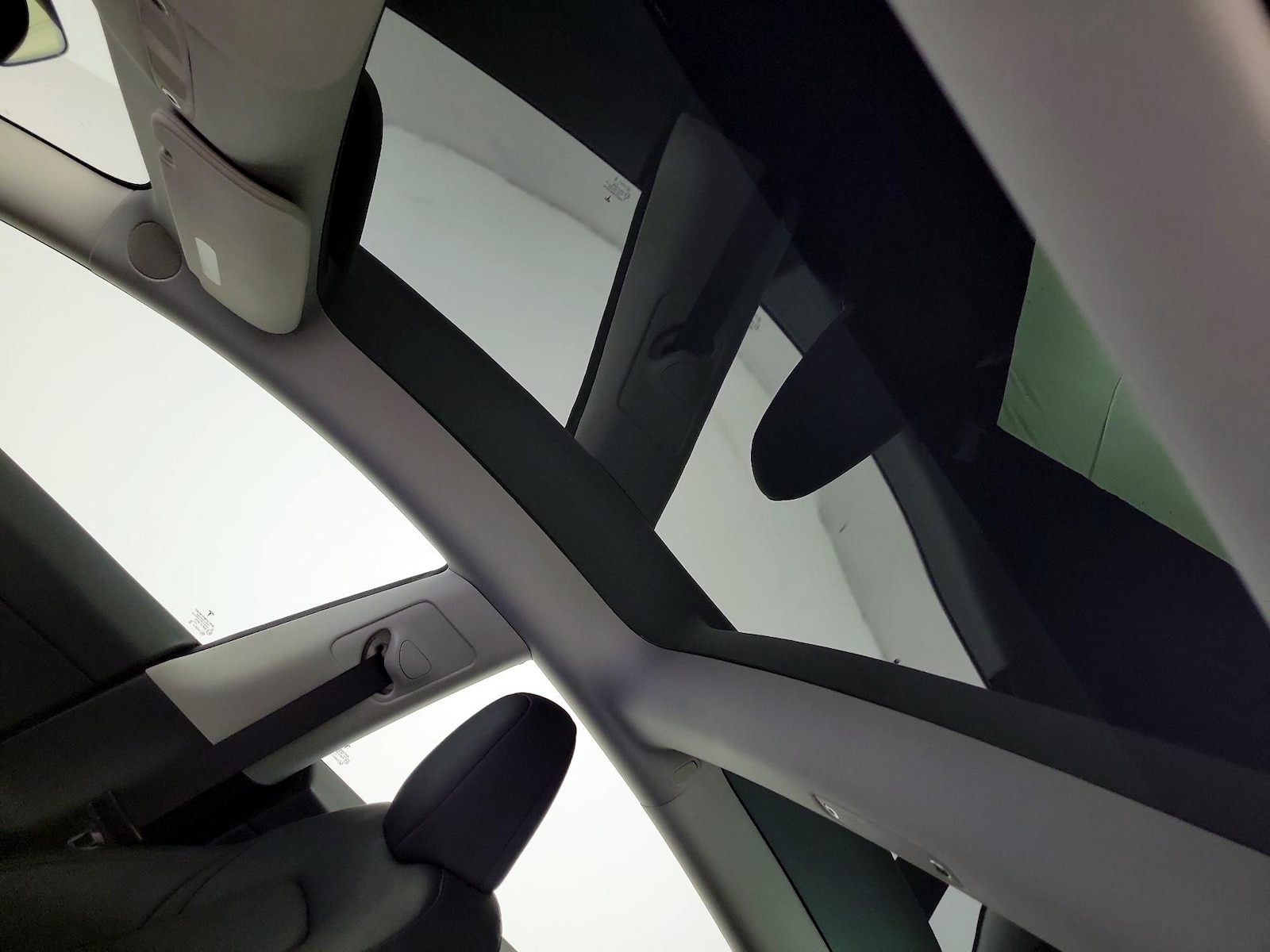 Skylight(s) & Overhead Airbags
