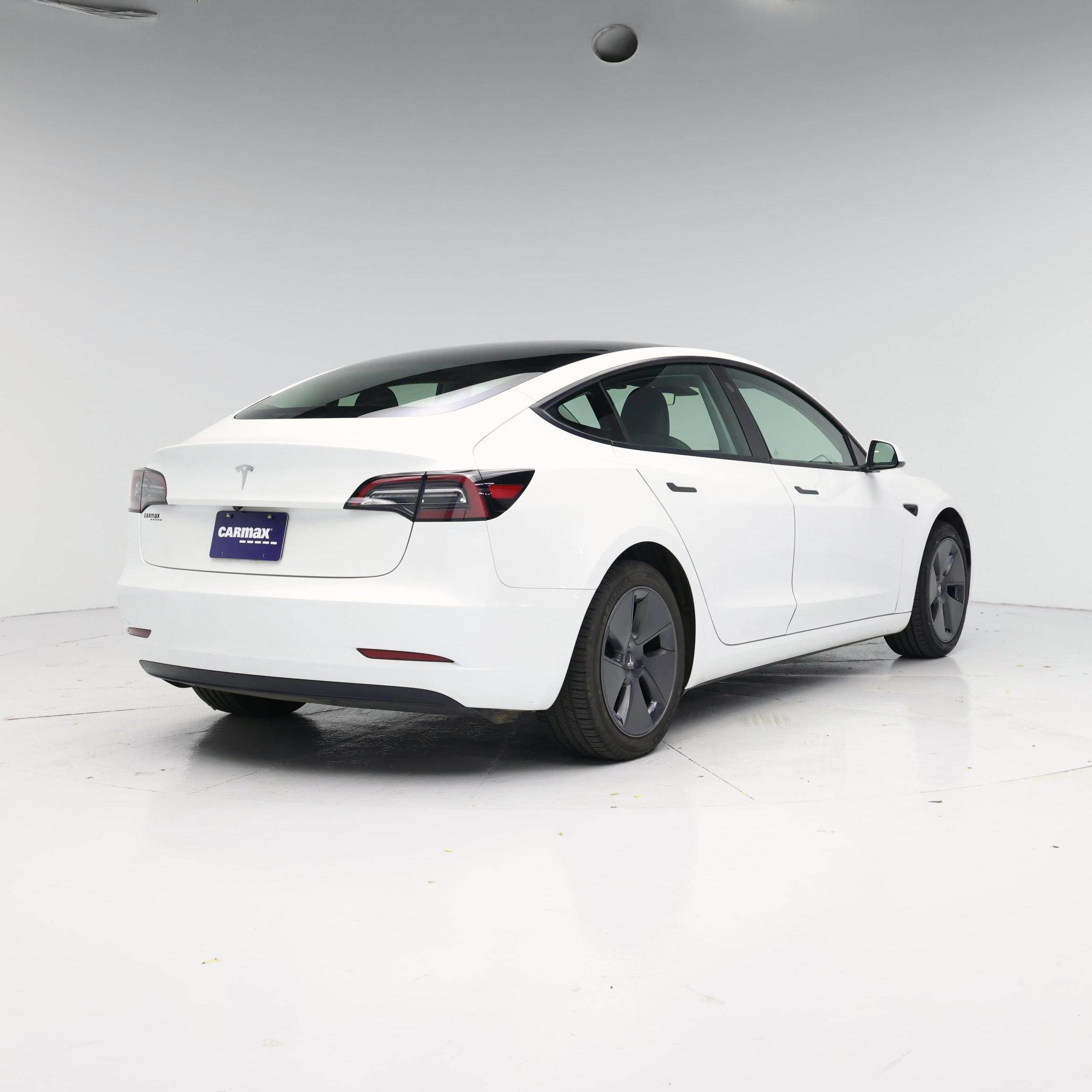 Thumbnail: 2023 Tesla Model 3 - 8