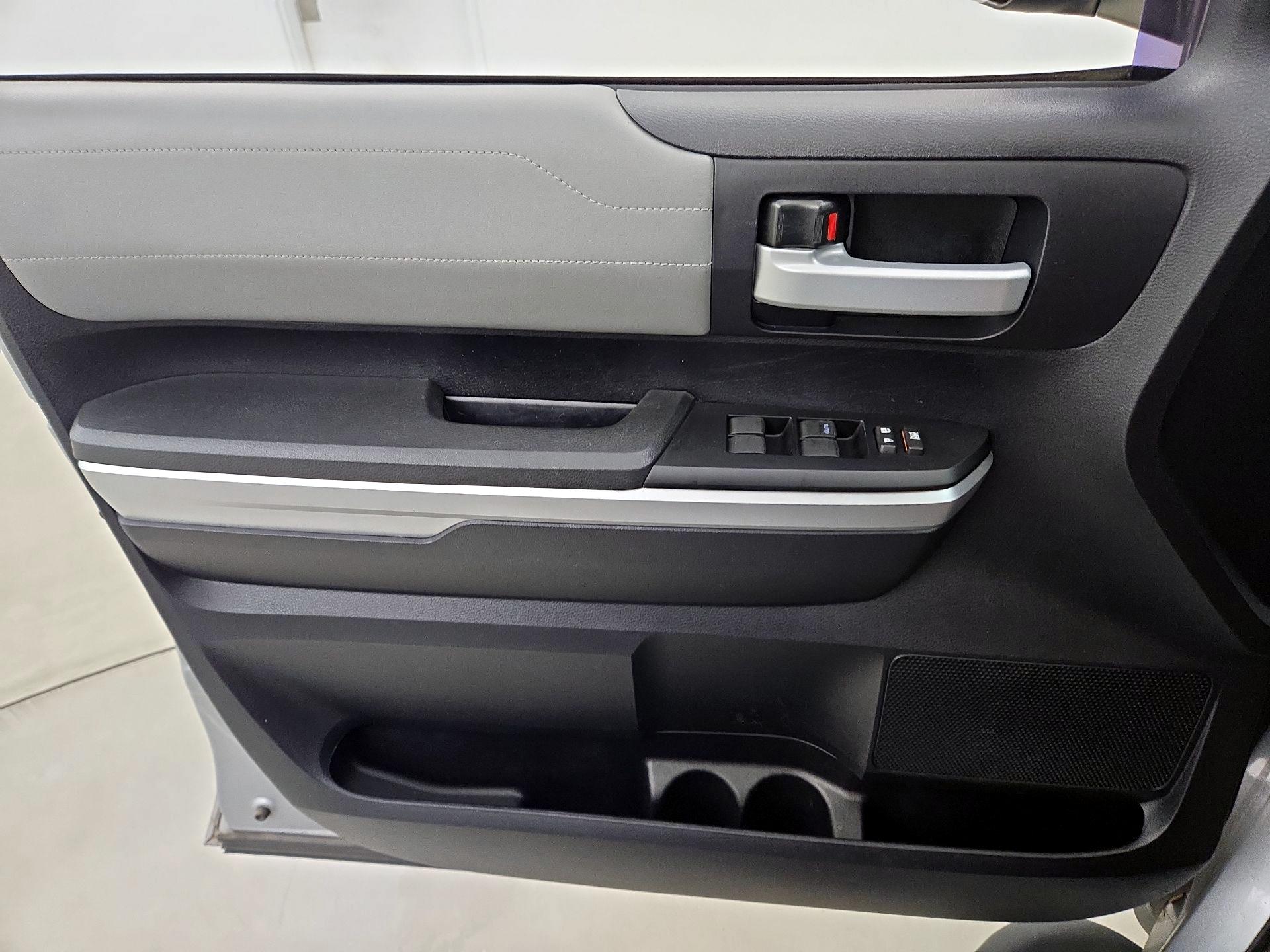 Thumbnail: 2014 Toyota Tundra - 12