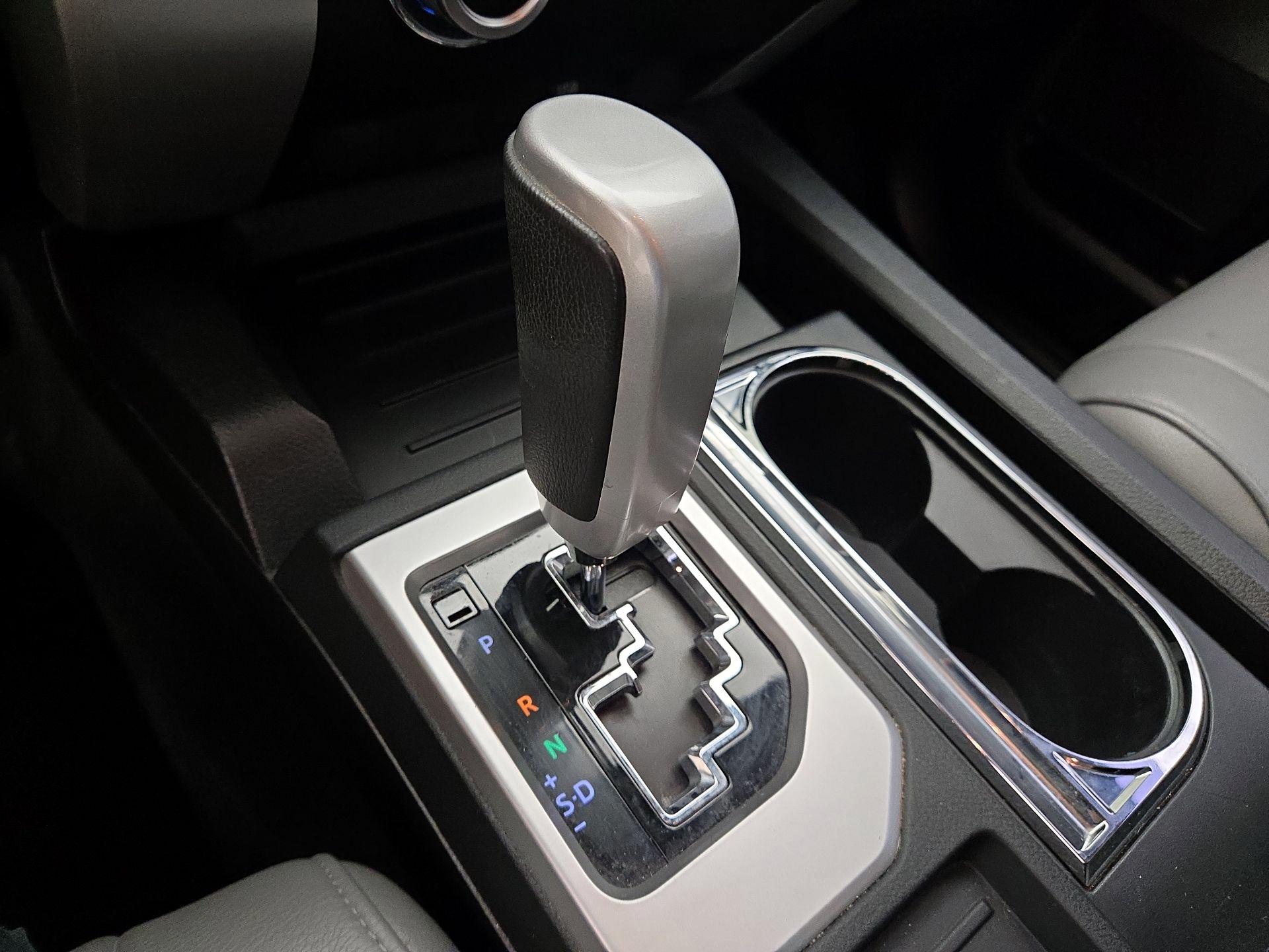 Thumbnail: 2014 Toyota Tundra - 17