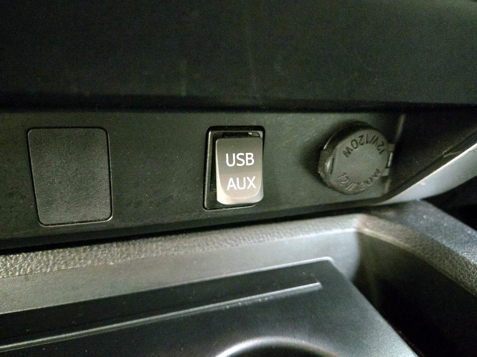 Thumbnail: 2014 Toyota Tundra - 18