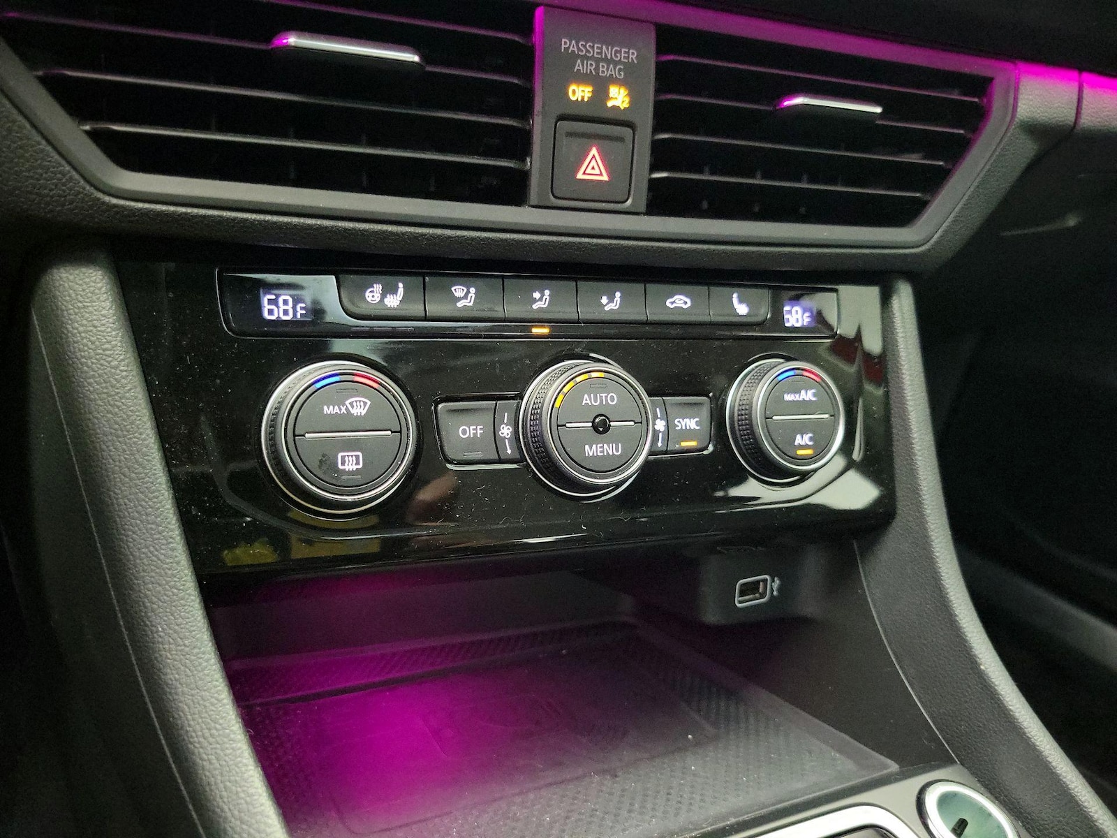 2020 Volkswagen Jetta SEL - Photo 15