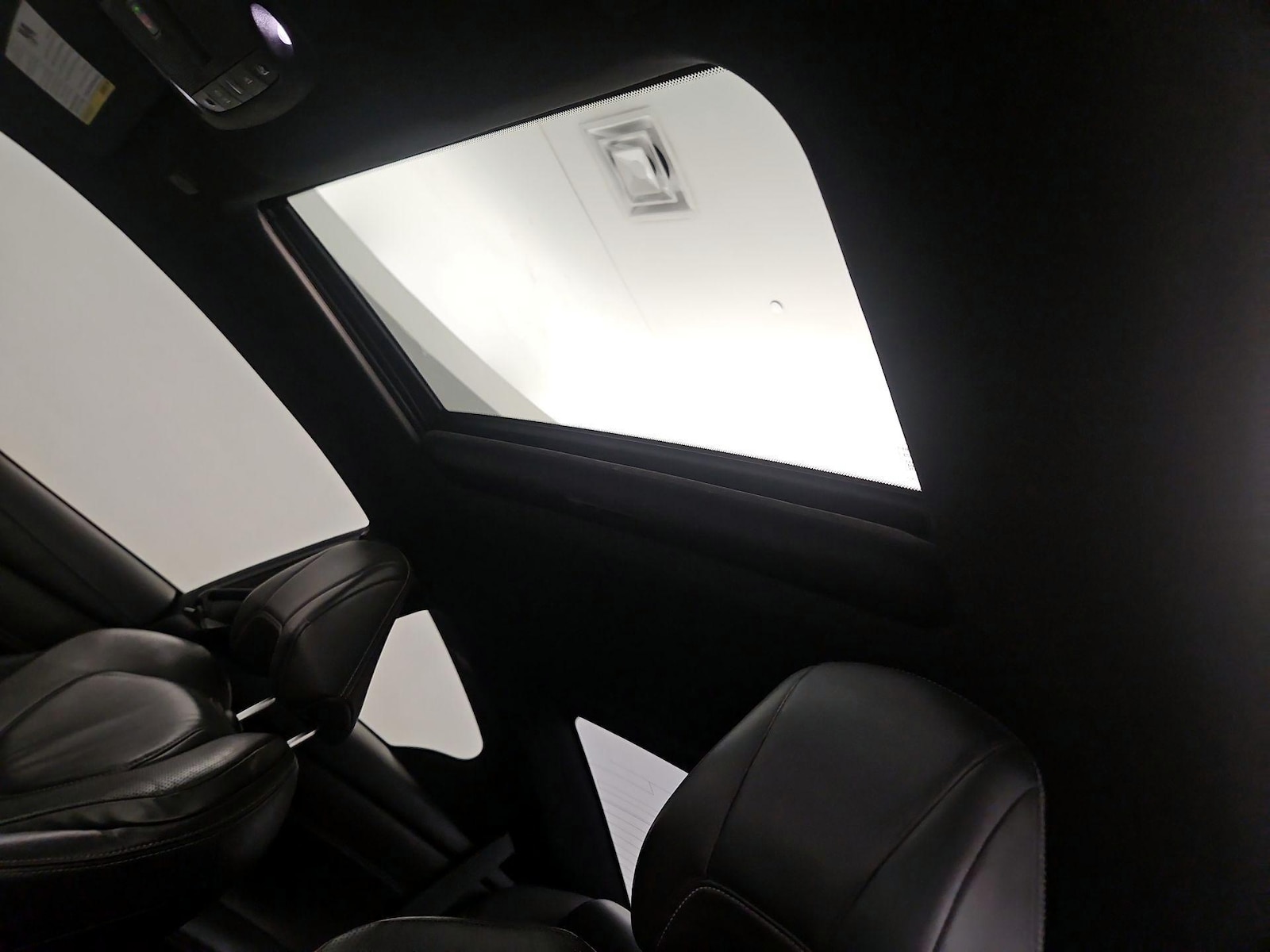 2022 INFINITI Q60 Coupe LUXE - Photo 21