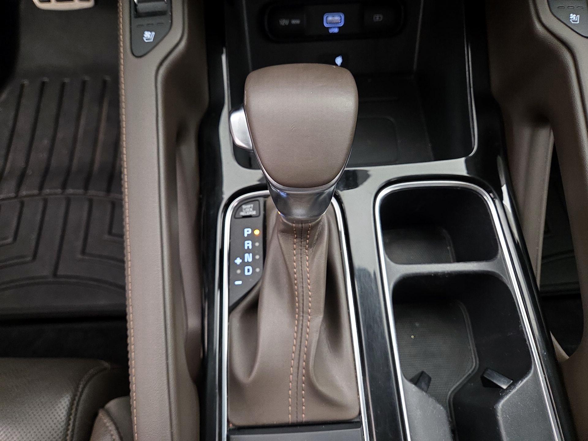Thumbnail: 2022 Kia Telluride - 17