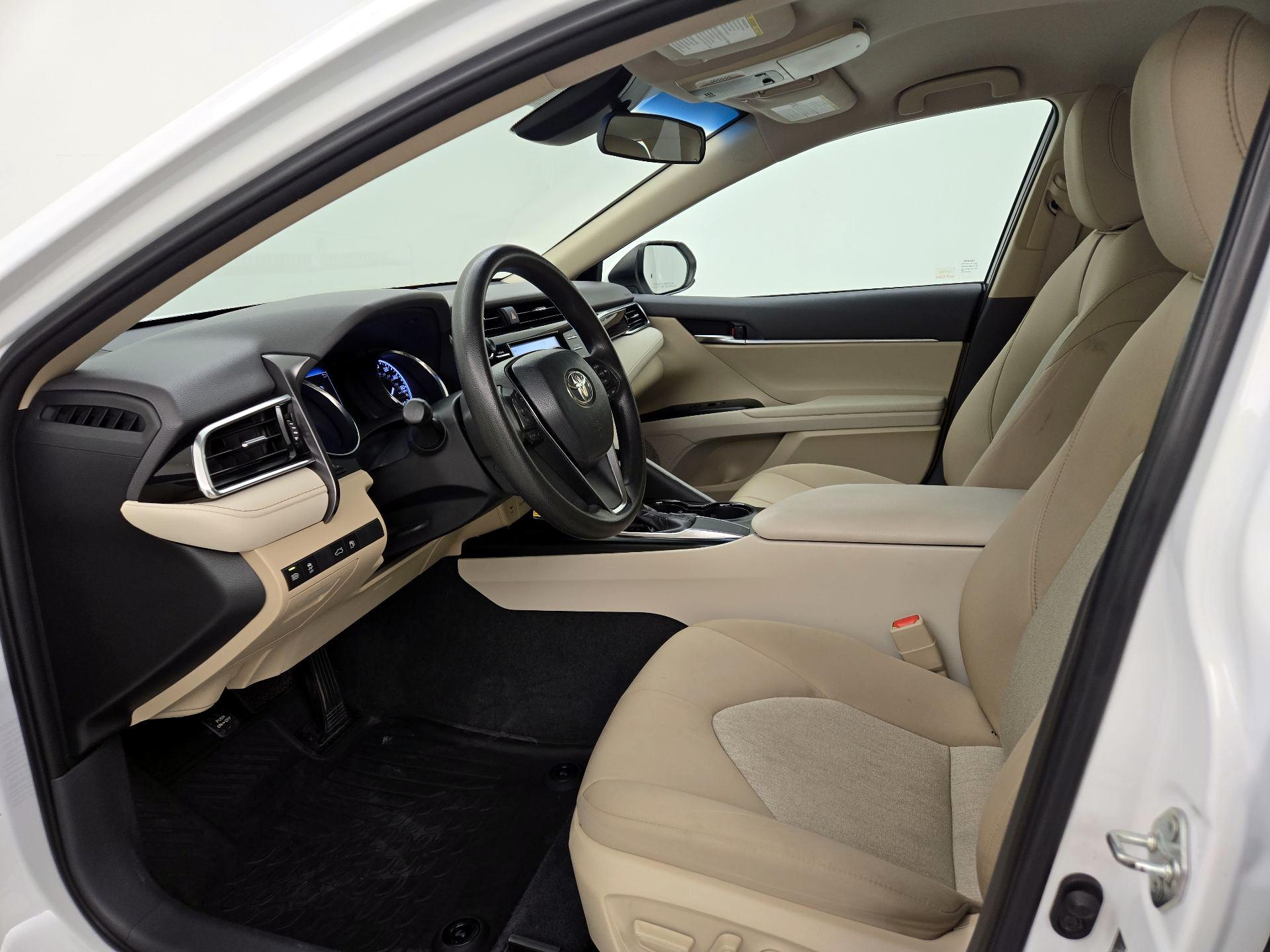 Thumbnail: 2018 Toyota Camry - 11