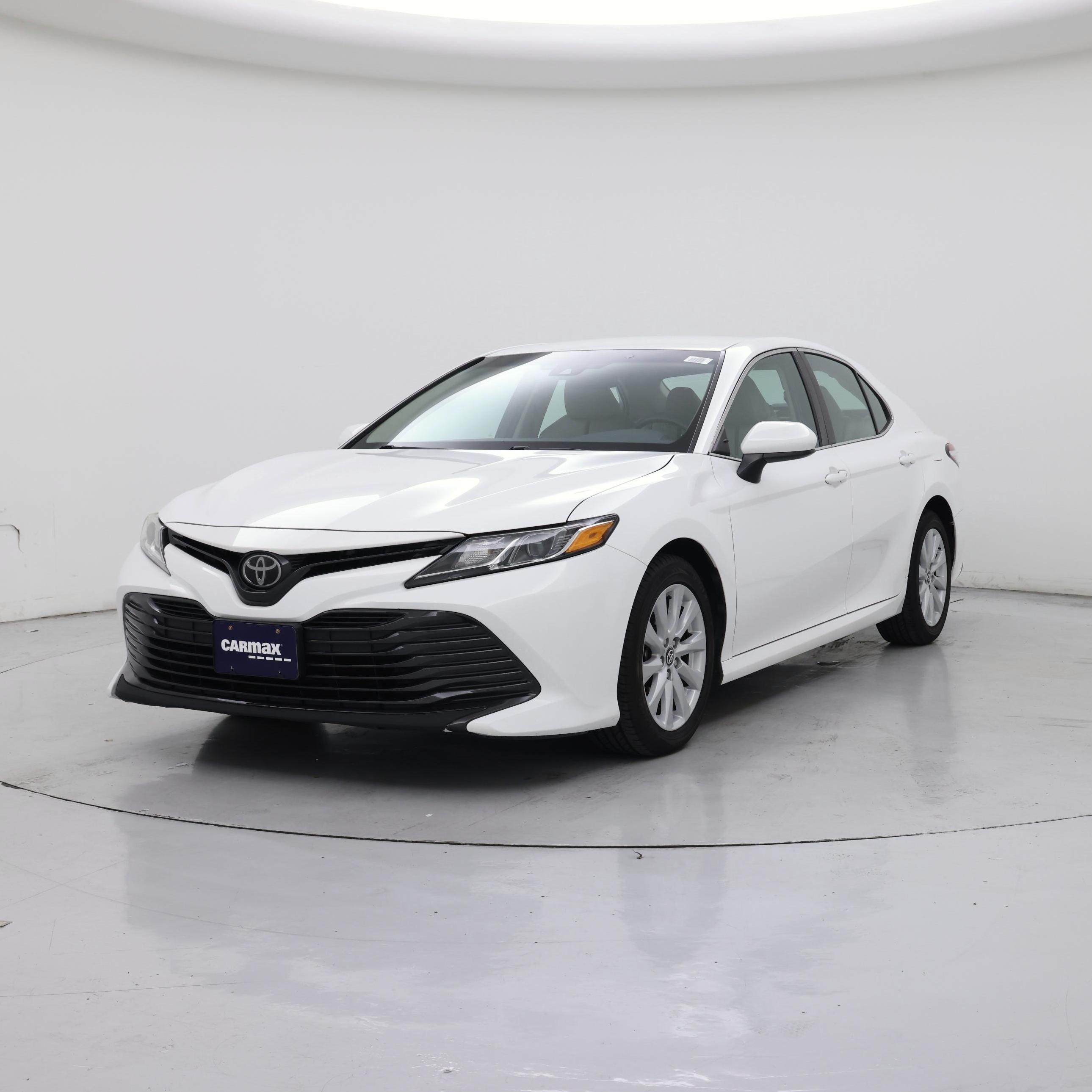 Thumbnail: 2018 Toyota Camry - 4