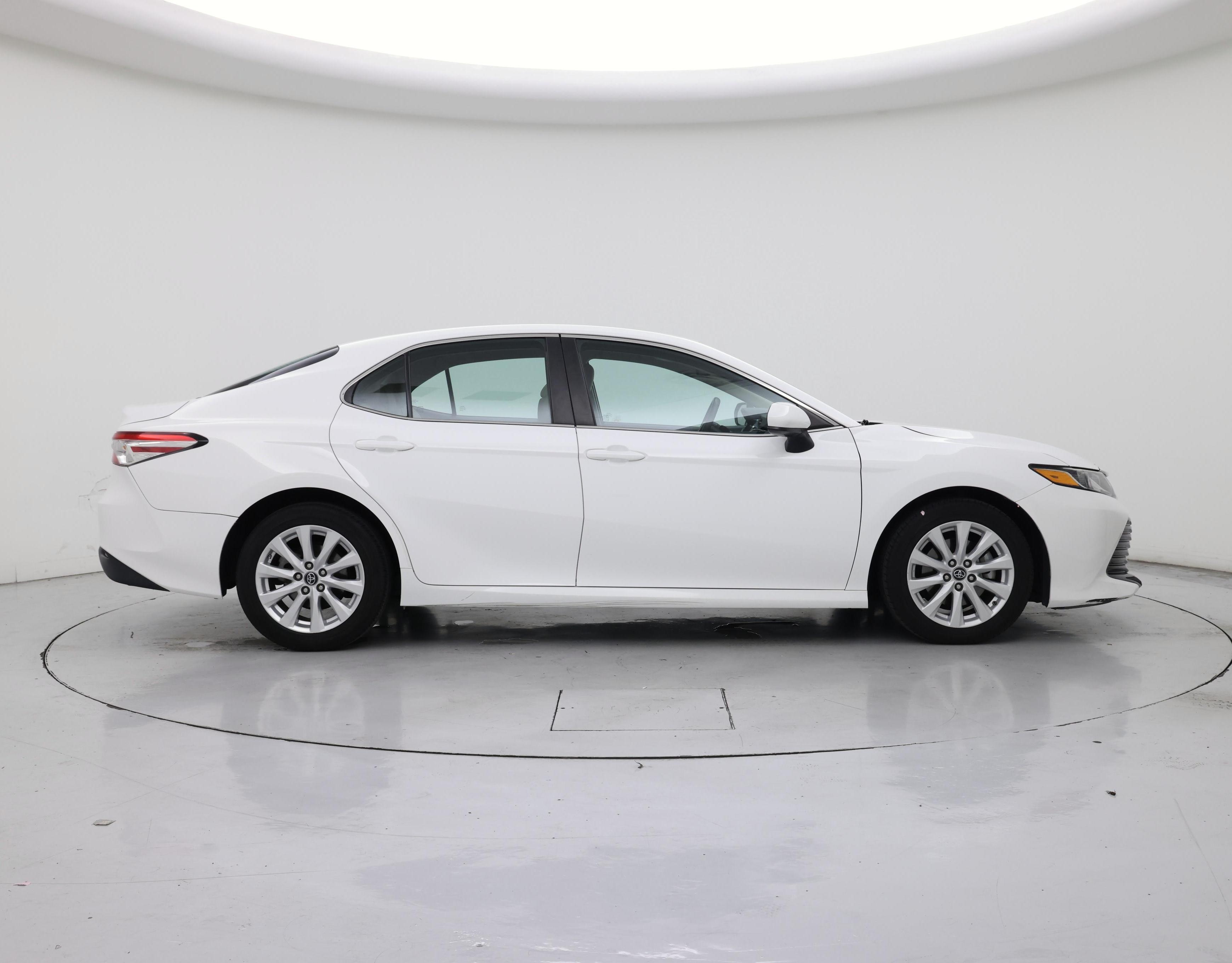 Thumbnail: 2018 Toyota Camry - 7