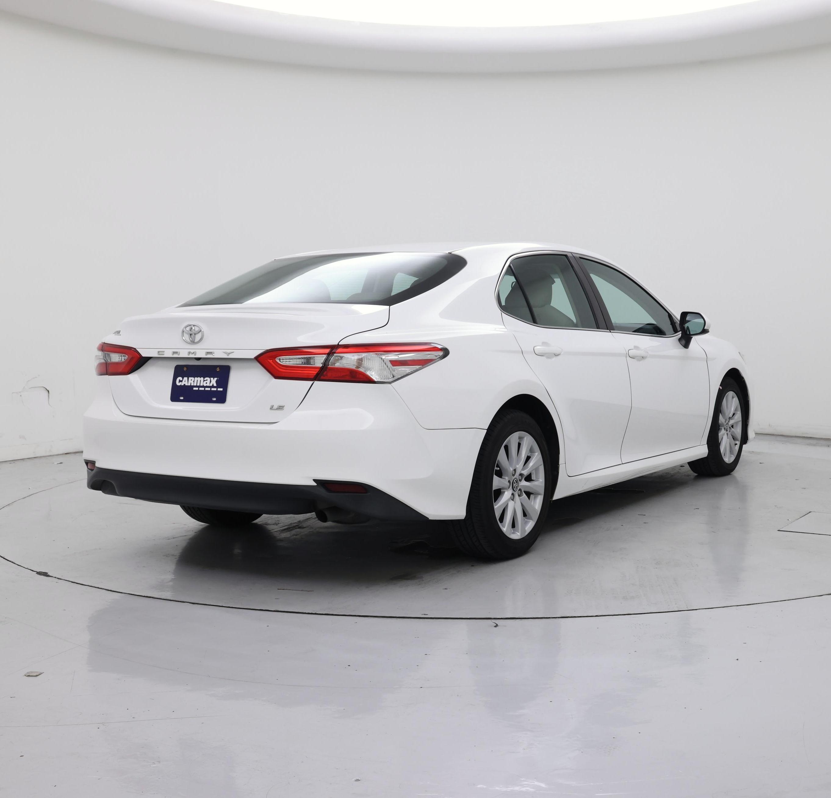 Thumbnail: 2018 Toyota Camry - 8