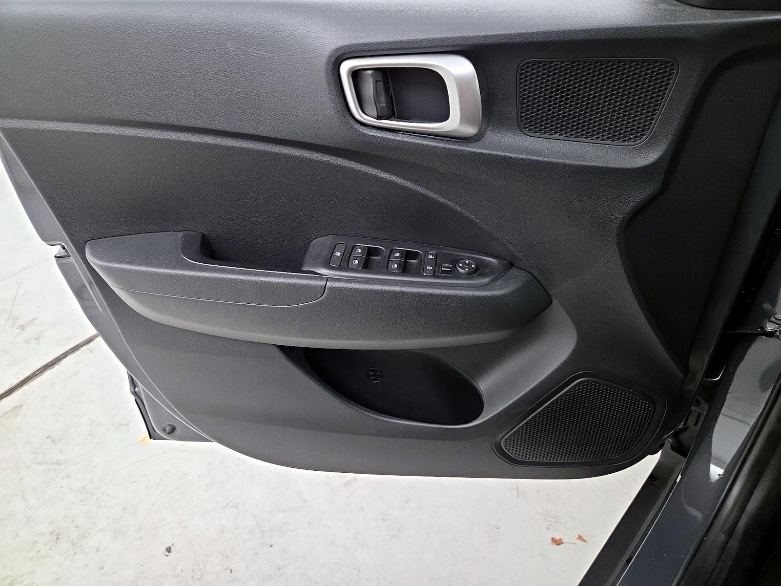 2024 Hyundai Venue SEL - Photo 13