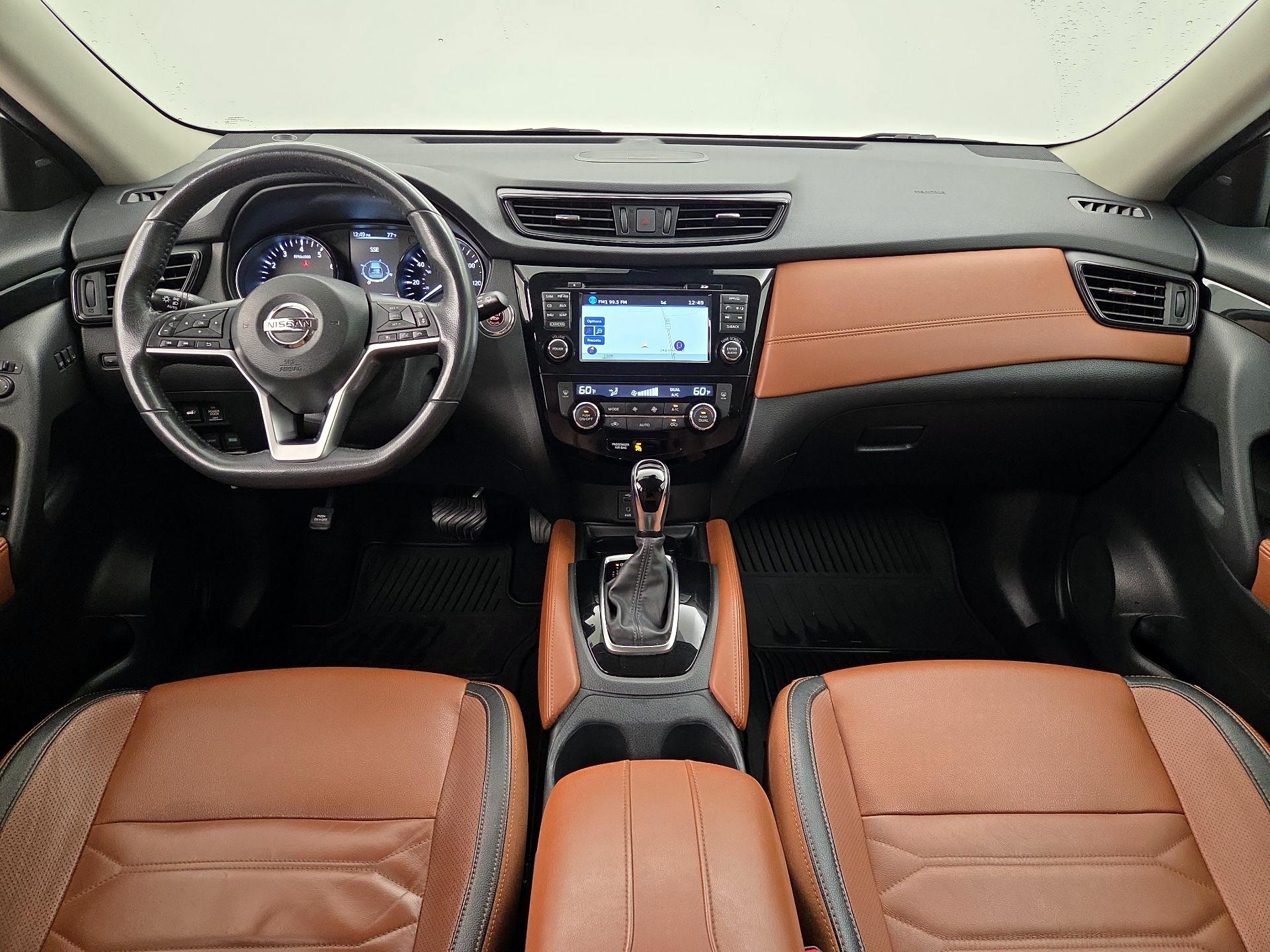Thumbnail: 2017 Nissan Rogue - 9