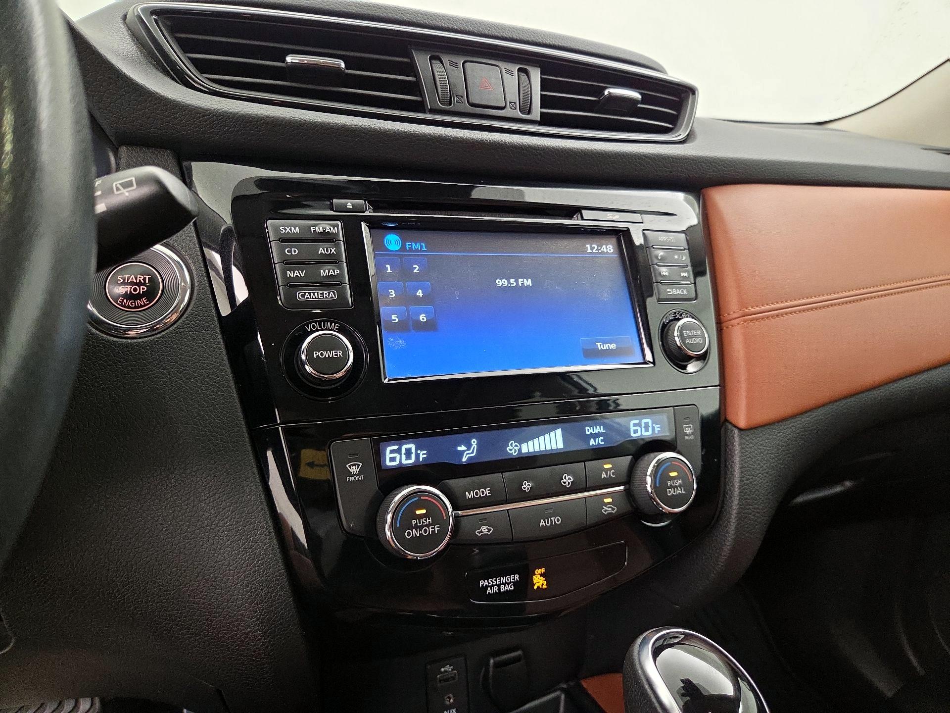 Thumbnail: 2017 Nissan Rogue - 16