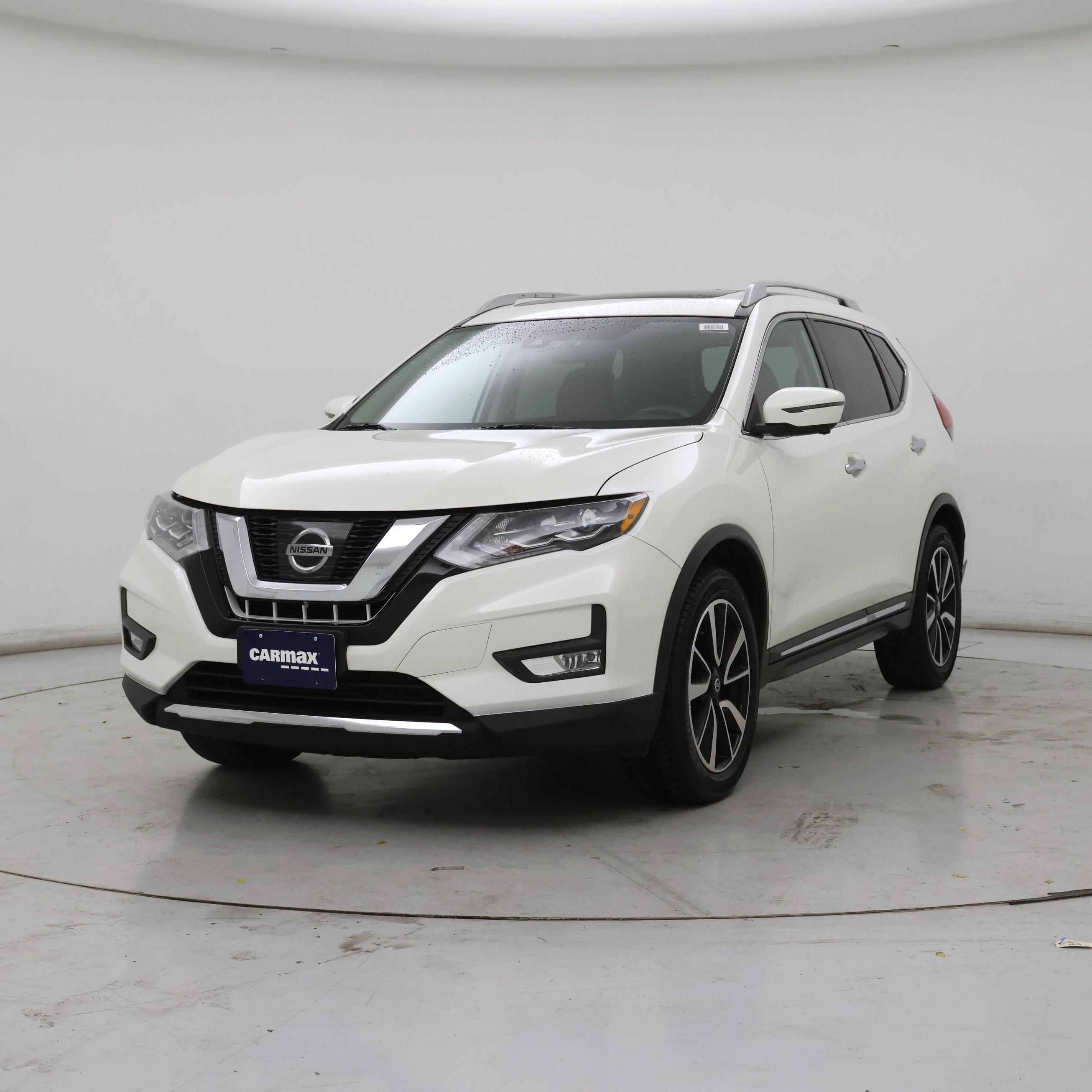 Thumbnail: 2017 Nissan Rogue - 4