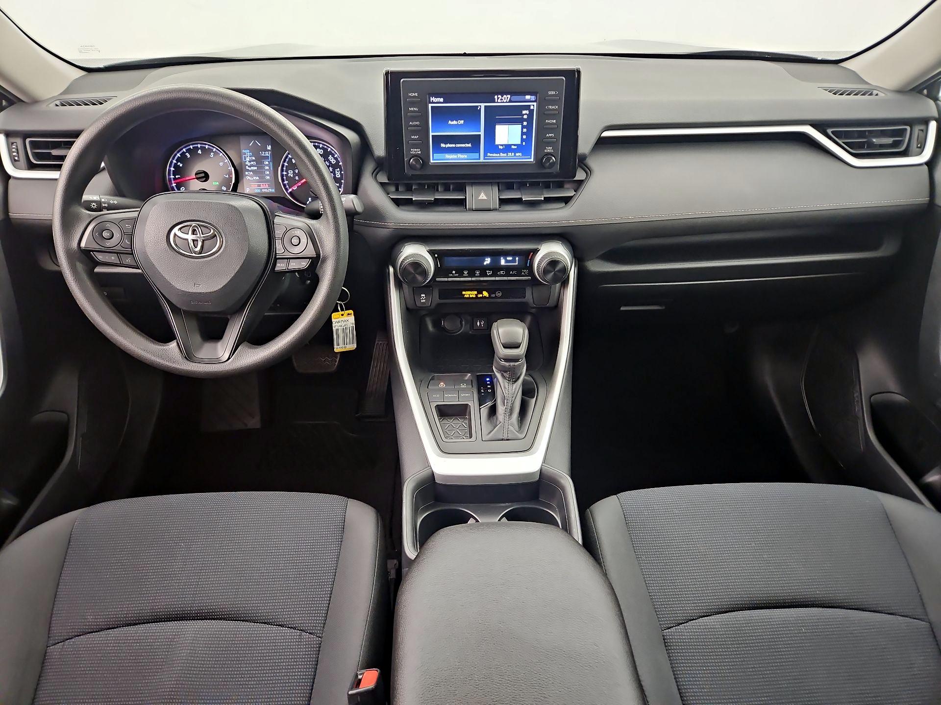 Thumbnail: 2019 Toyota RAV4 - 9