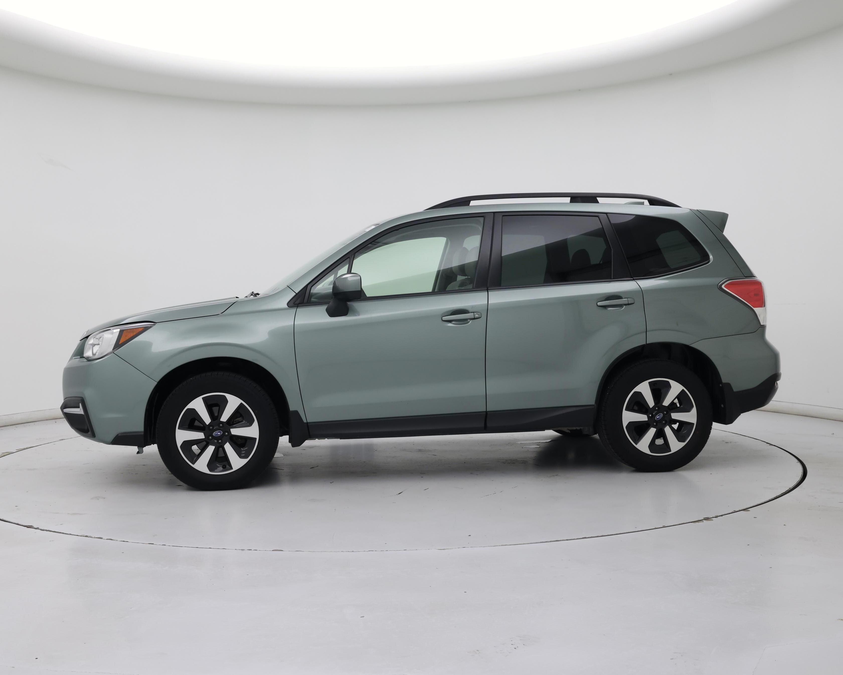 Thumbnail: 2018 Subaru Forester - 3
