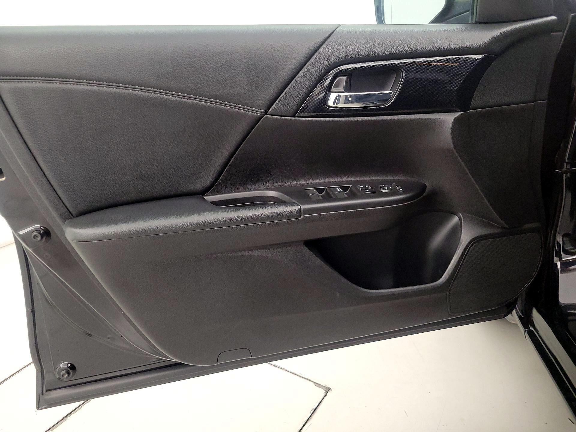 Thumbnail: 2014 Honda Accord - 12