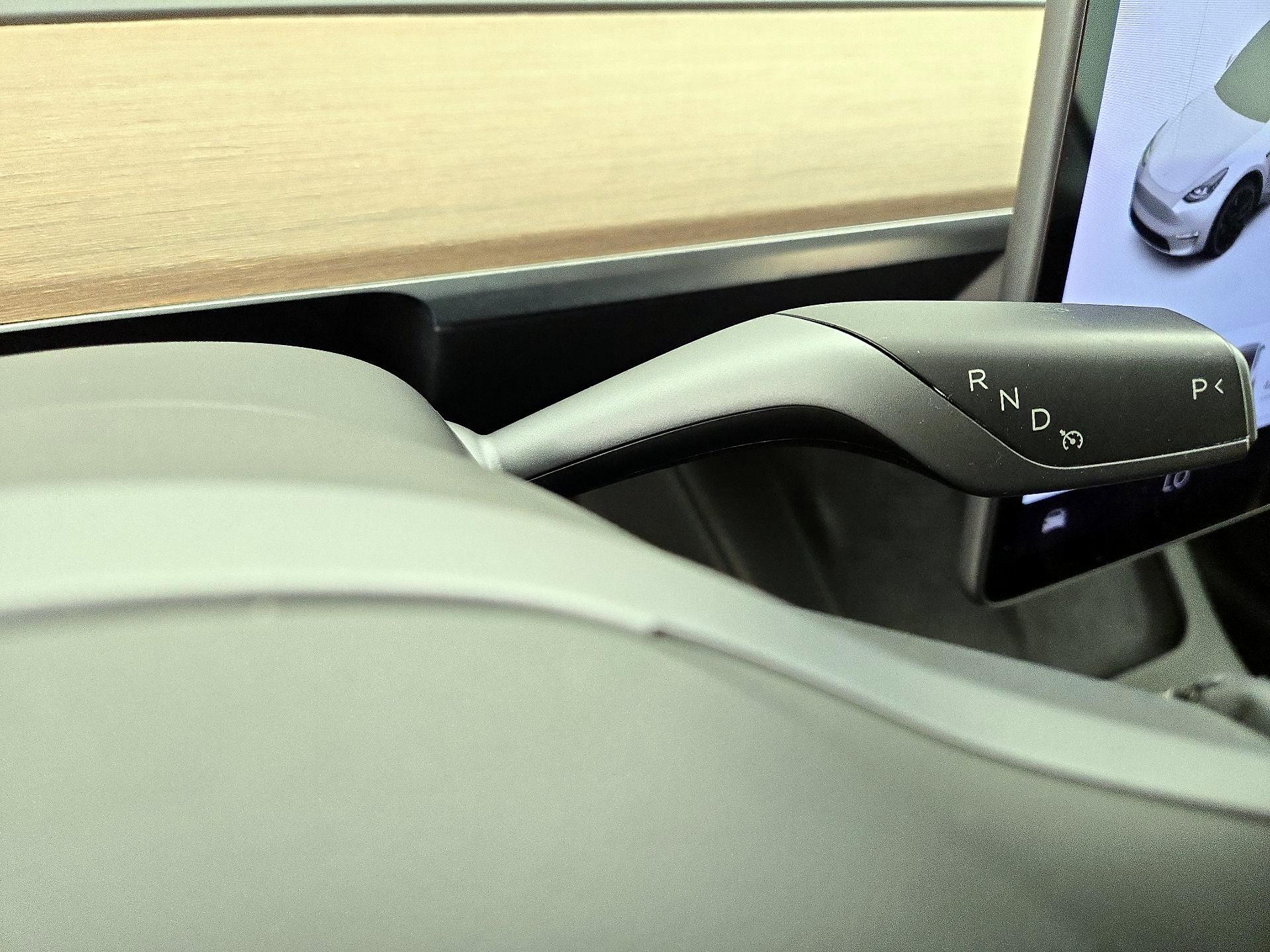 Thumbnail: 2022 Tesla Model Y - 17