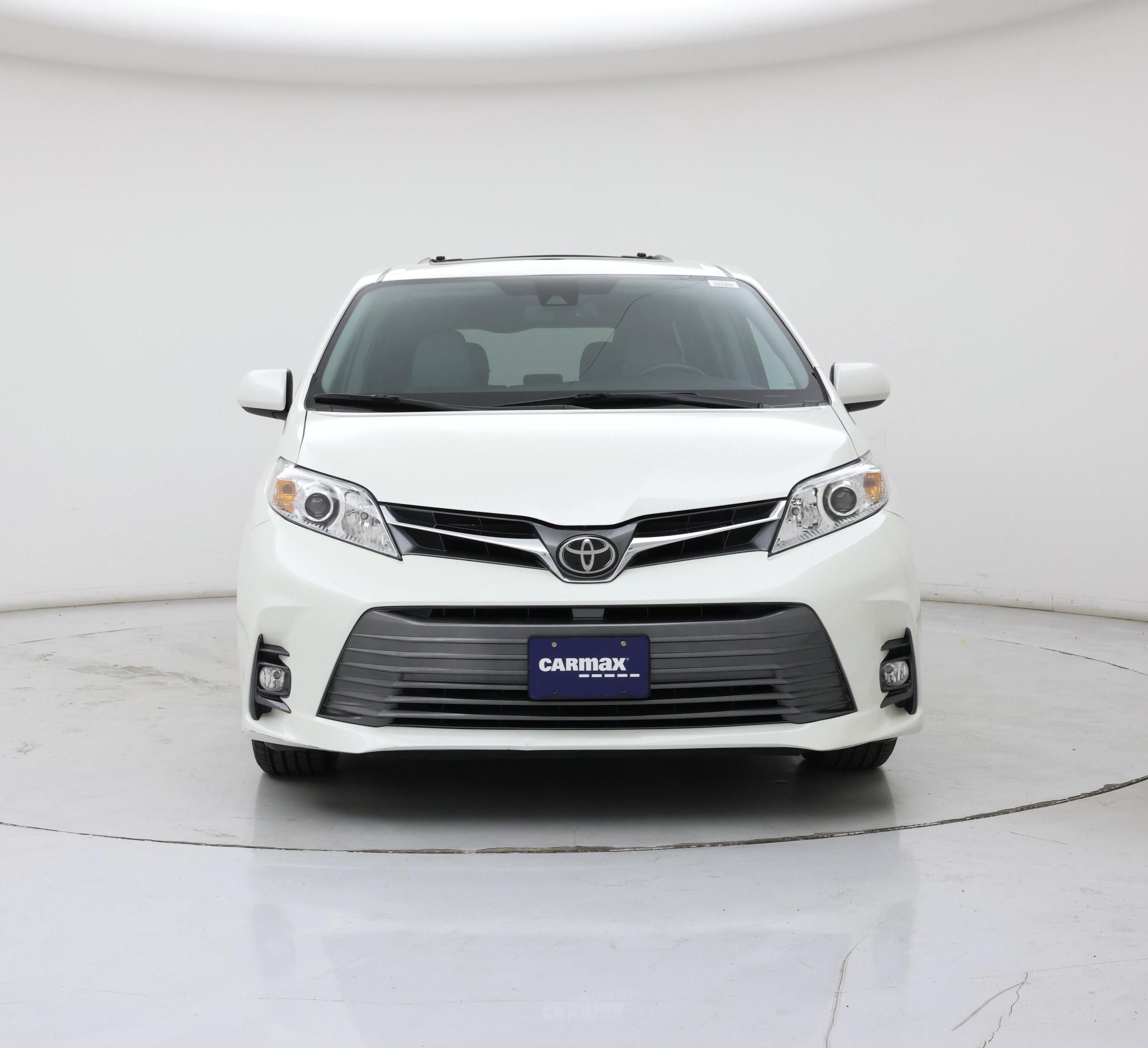 Thumbnail: 2018 Toyota Sienna - 5