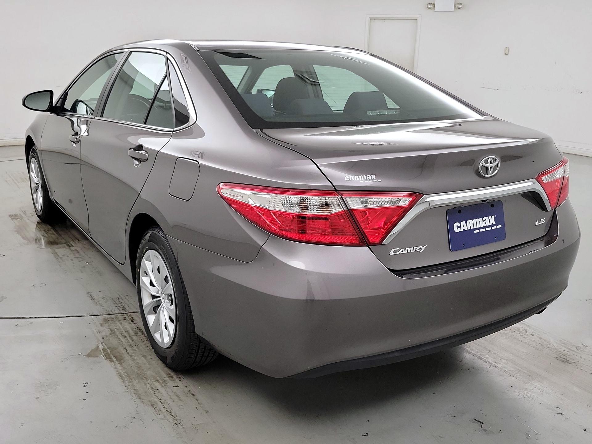 Thumbnail: 2017 Toyota Camry - 7