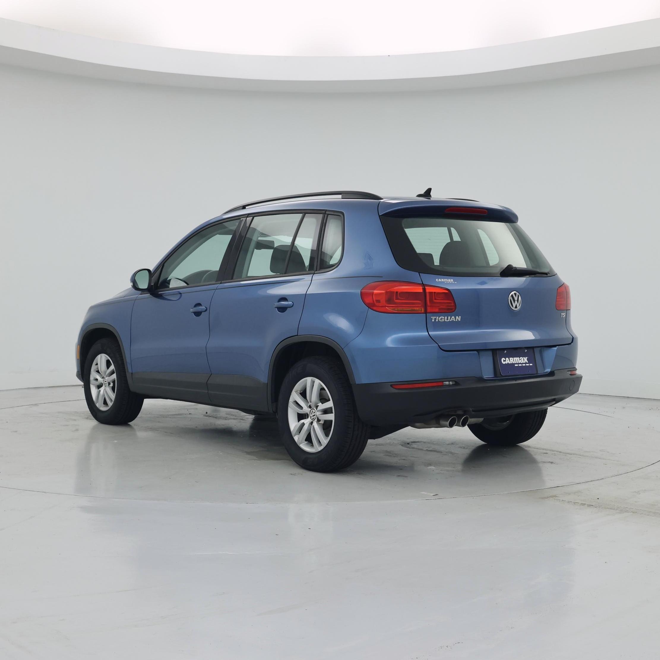 Thumbnail: 2017 Volkswagen Tiguan - 2