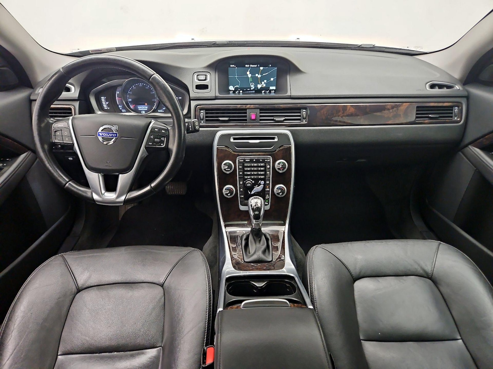 2016 Volvo XC70 Premier - Photo 10