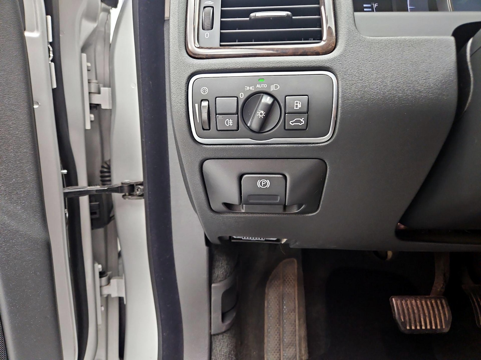 2016 Volvo XC70 Premier - Photo 14
