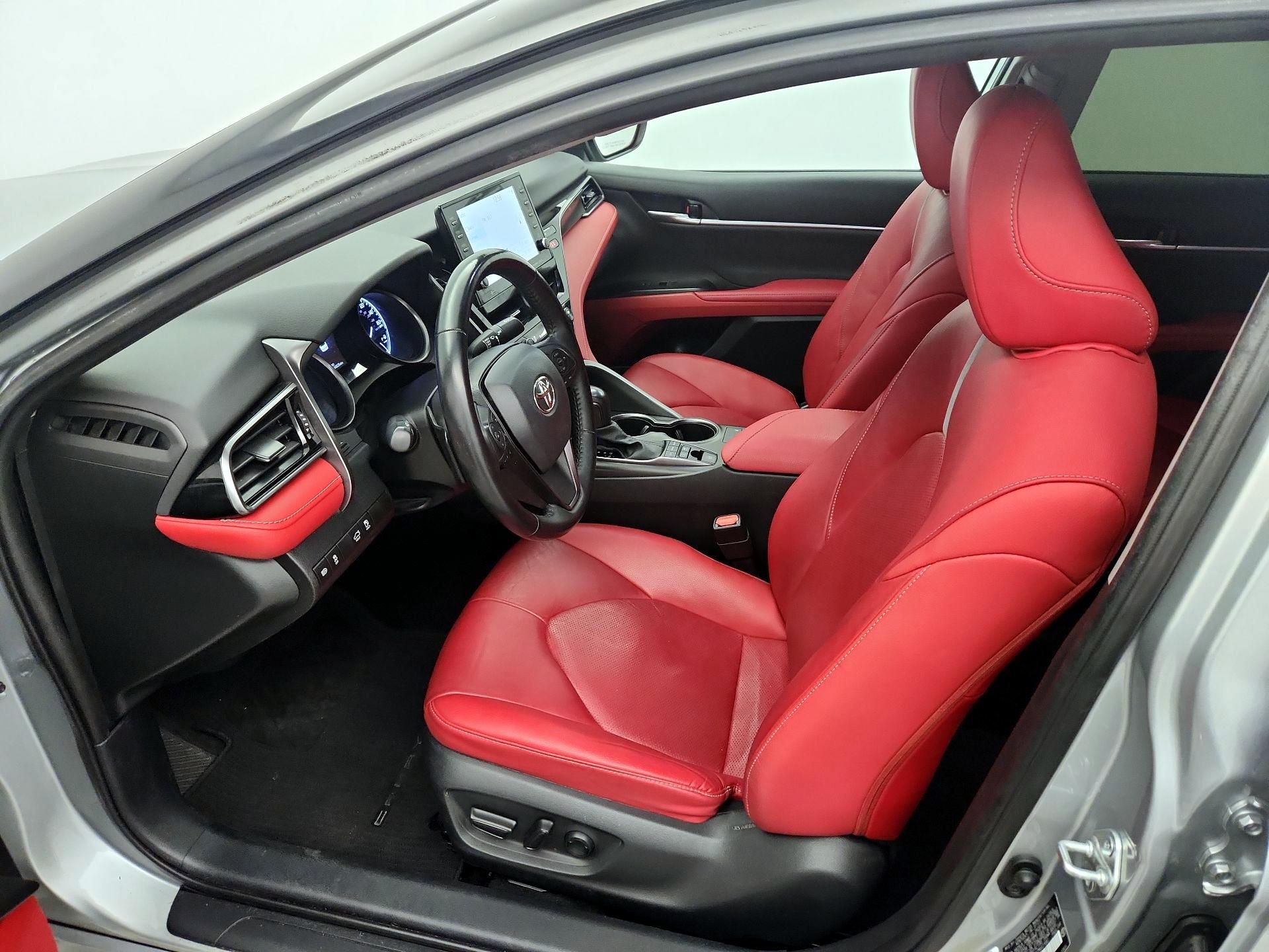 Thumbnail: 2021 Toyota Camry - 11