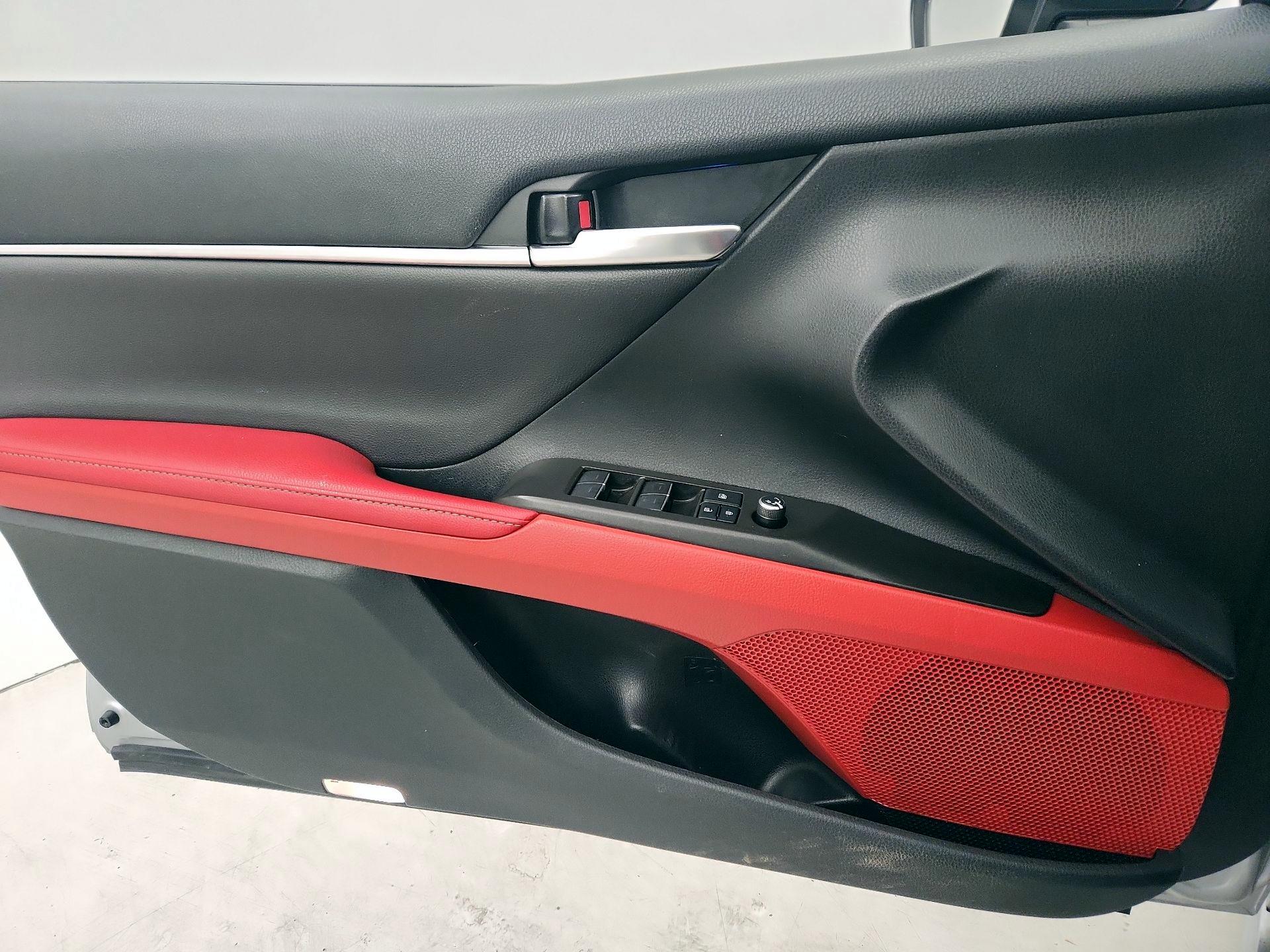 Thumbnail: 2021 Toyota Camry - 12