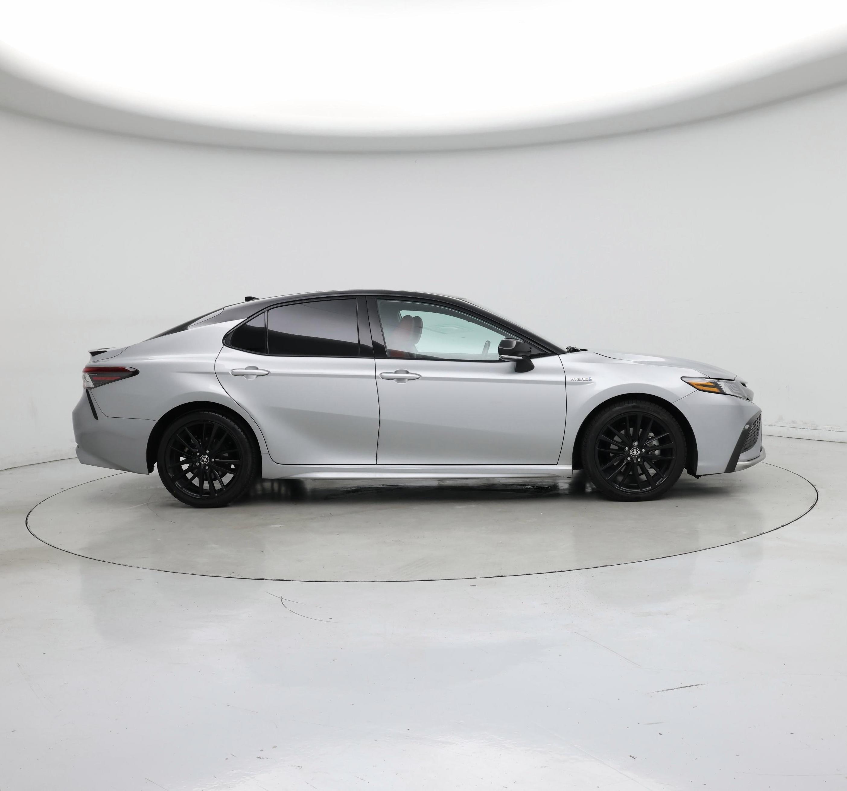 Thumbnail: 2021 Toyota Camry - 7