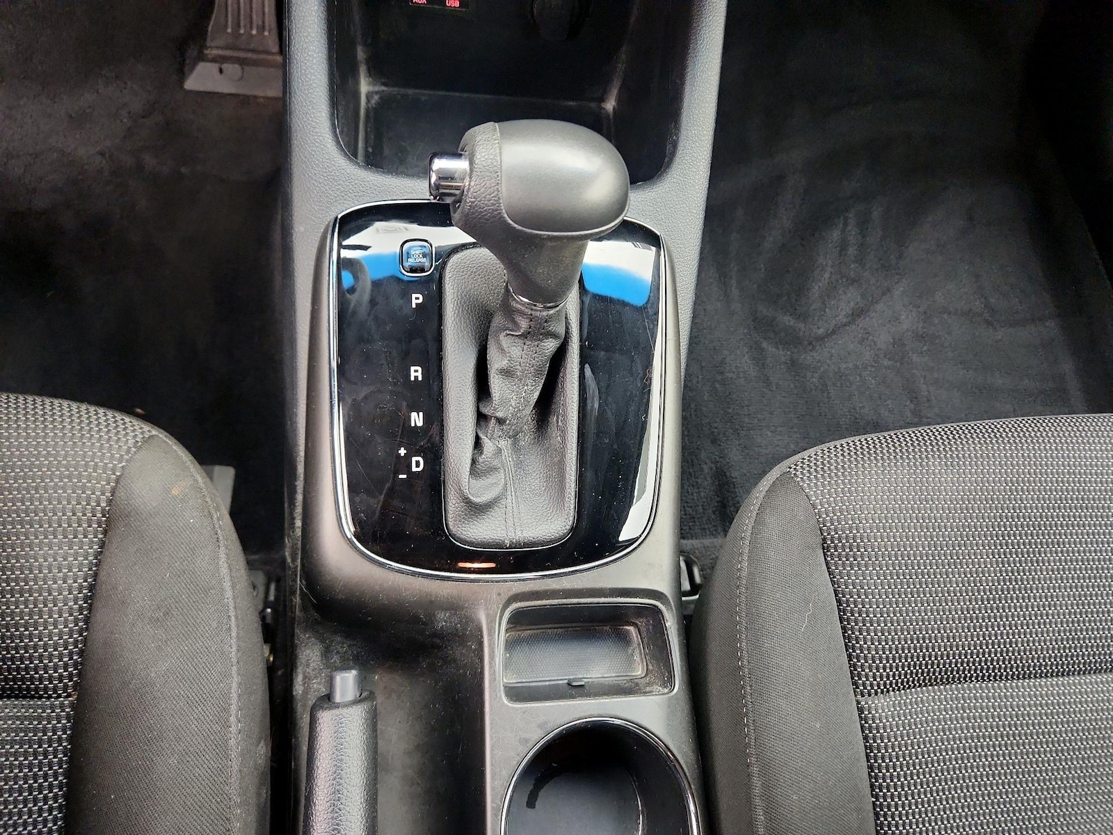 2017 Kia Forte LX - Photo 17