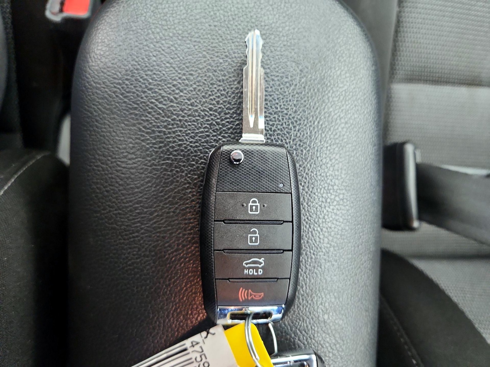 2017 Kia Forte LX - Photo 22