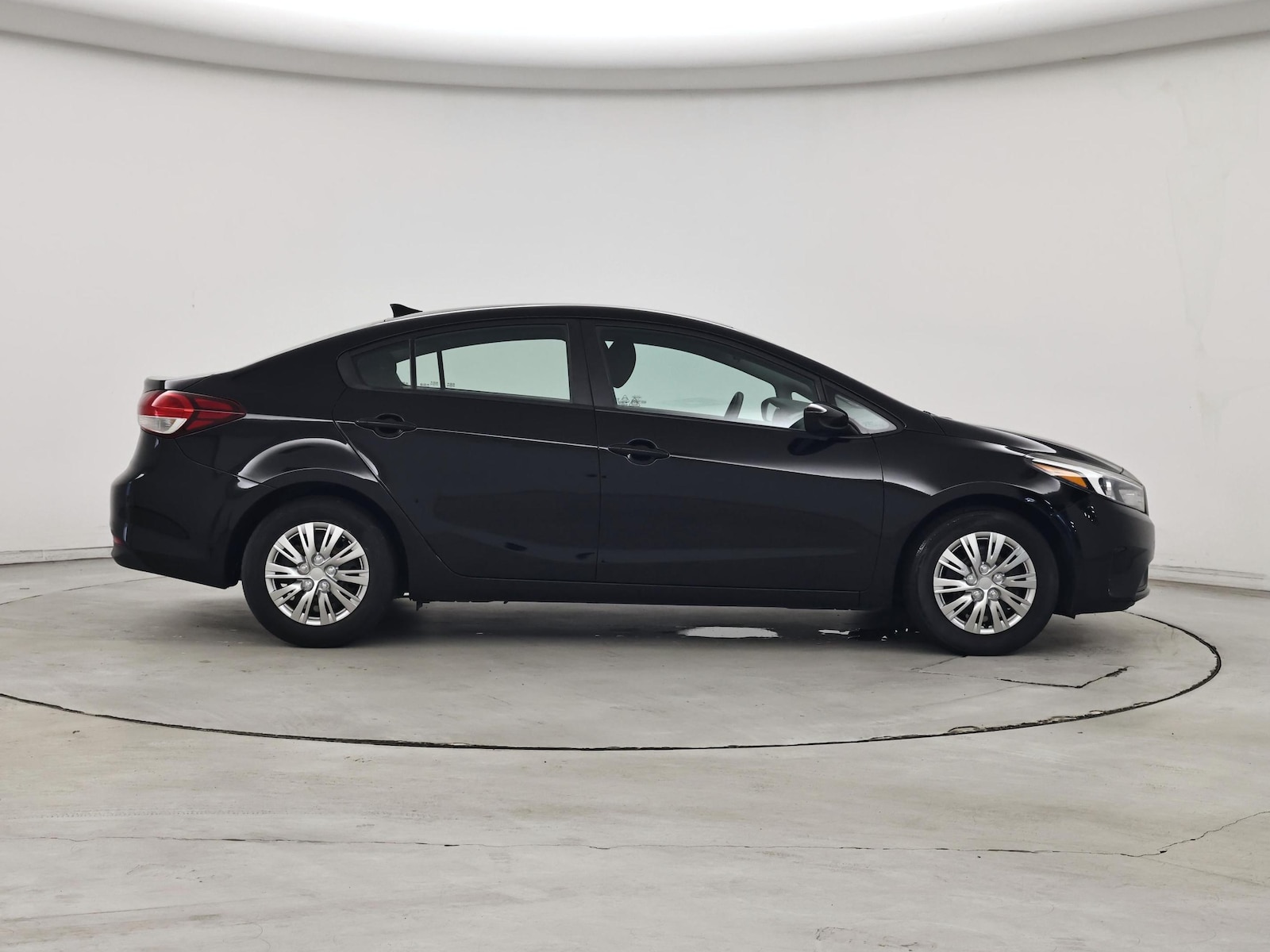 2017 Kia Forte LX - Photo 8