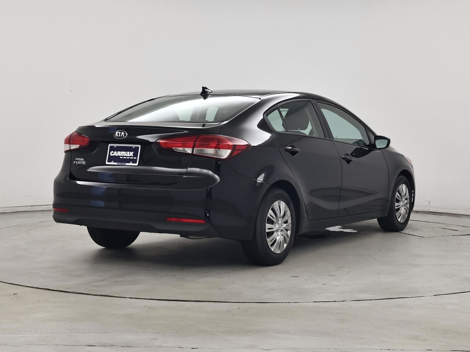 2017 Kia Forte LX - Photo 9