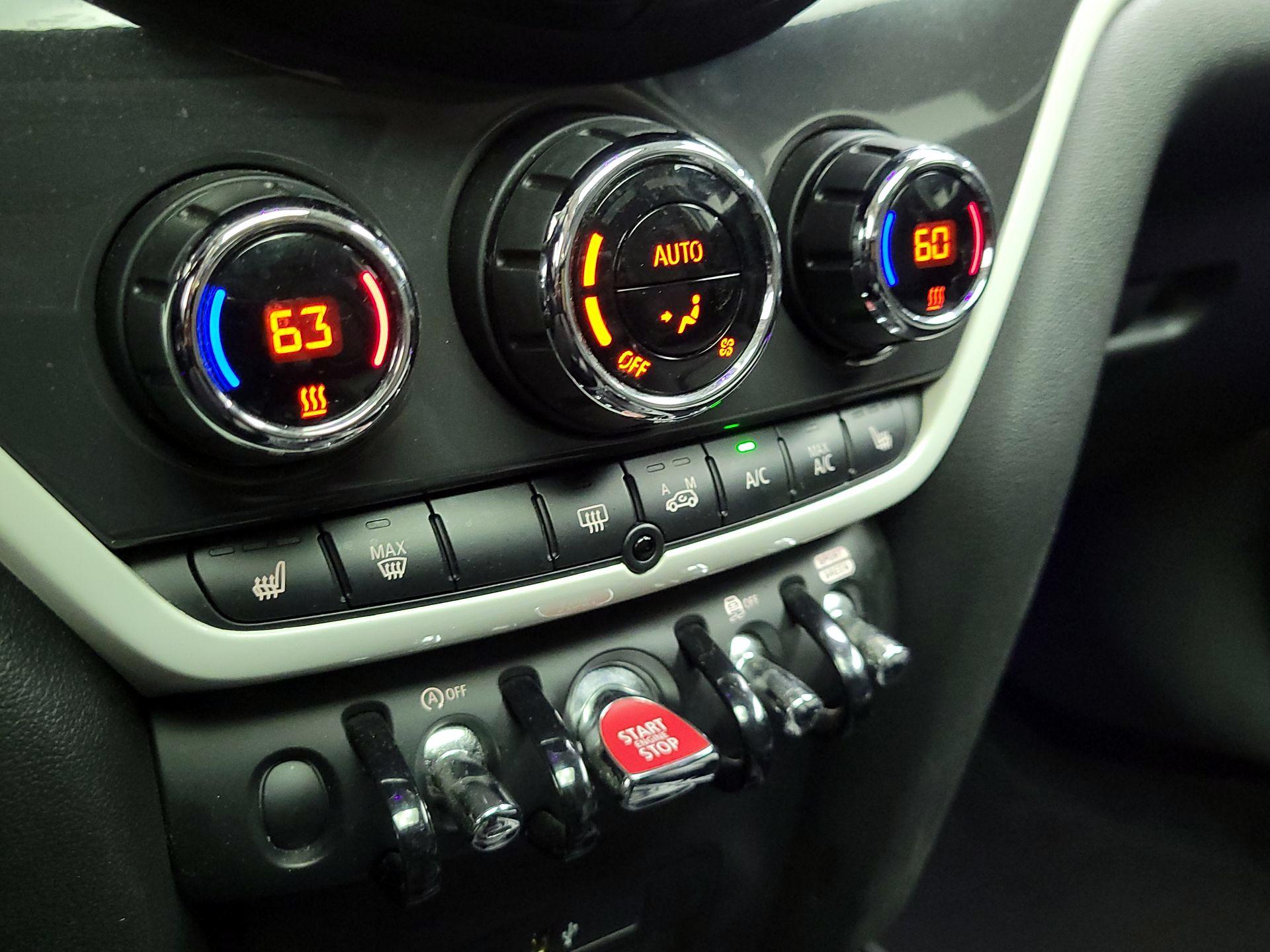 Thumbnail: 2020 MINI Cooper Countryman - 16