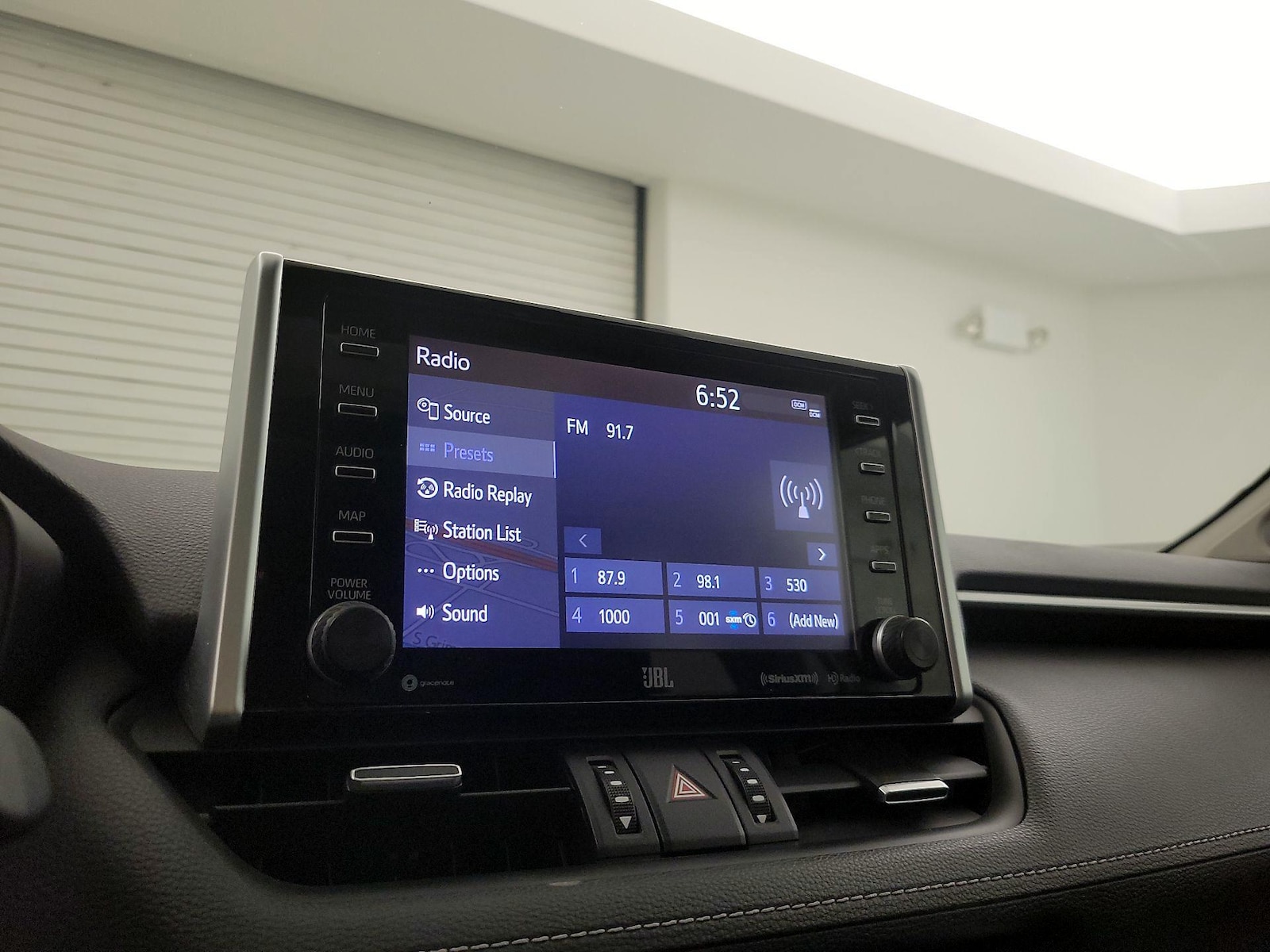 2019 Toyota RAV4 Limited - Photo 17