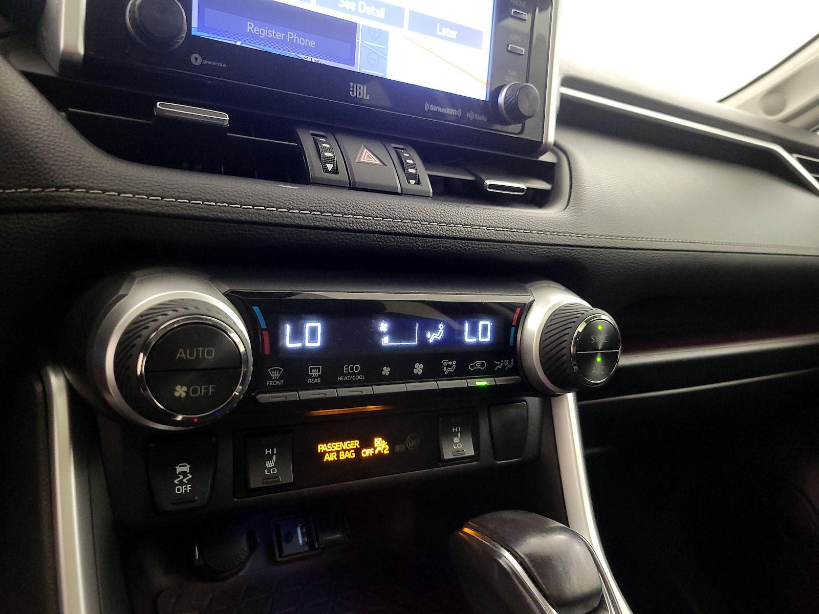 2019 Toyota RAV4 Limited - Photo 18