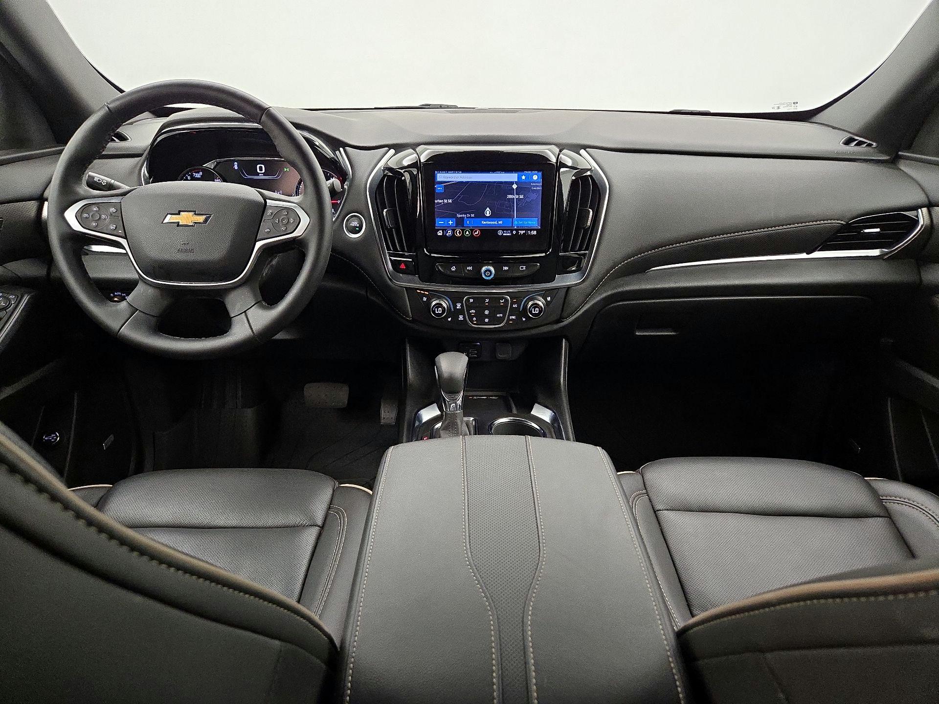 Thumbnail: 2023 Chevrolet Traverse - 9