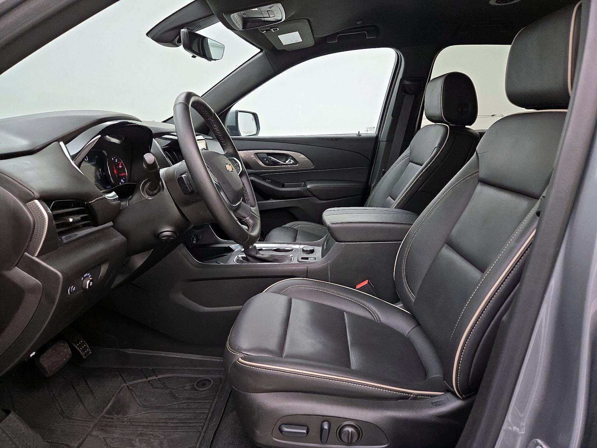 Thumbnail: 2023 Chevrolet Traverse - 11