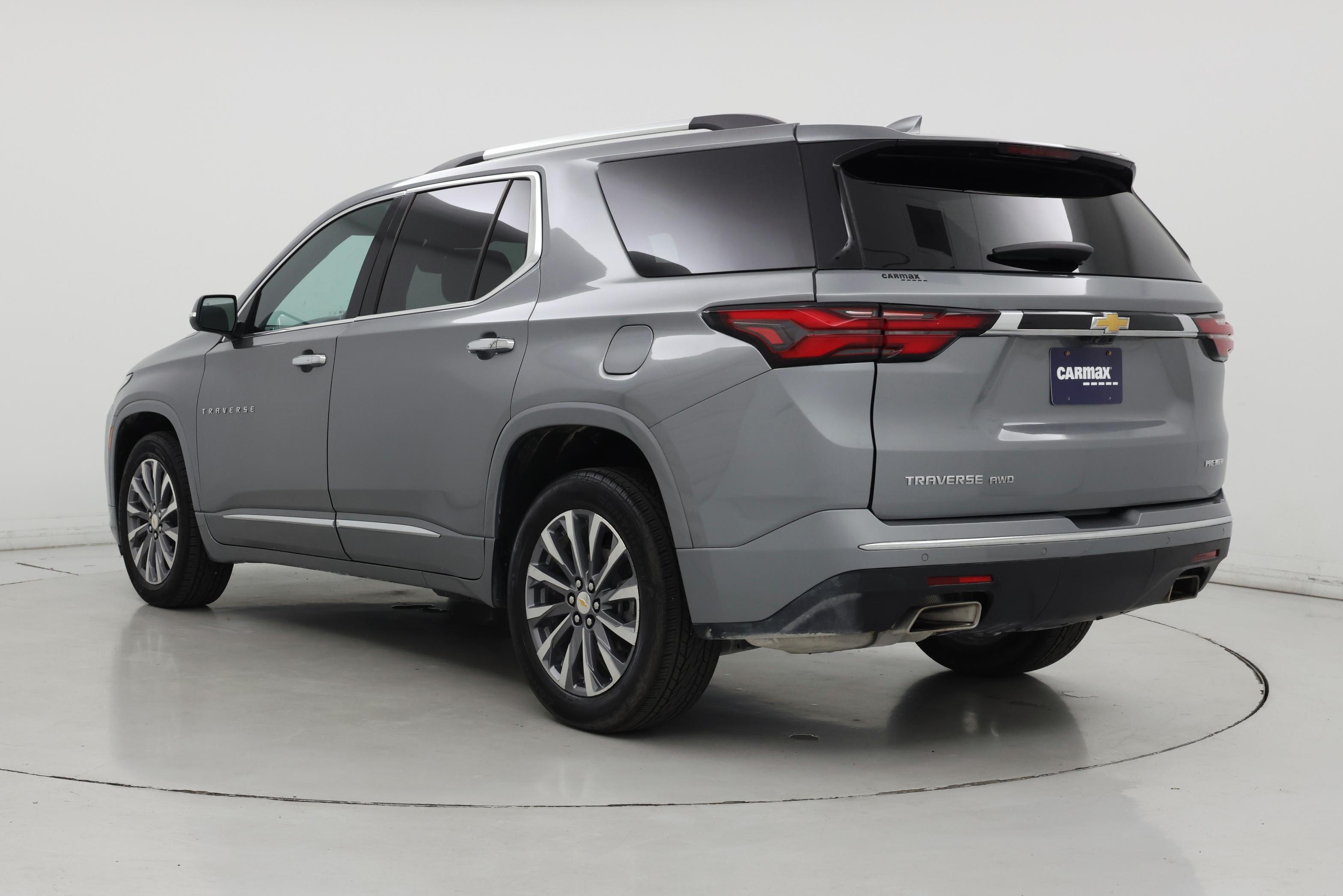 Thumbnail: 2023 Chevrolet Traverse - 2