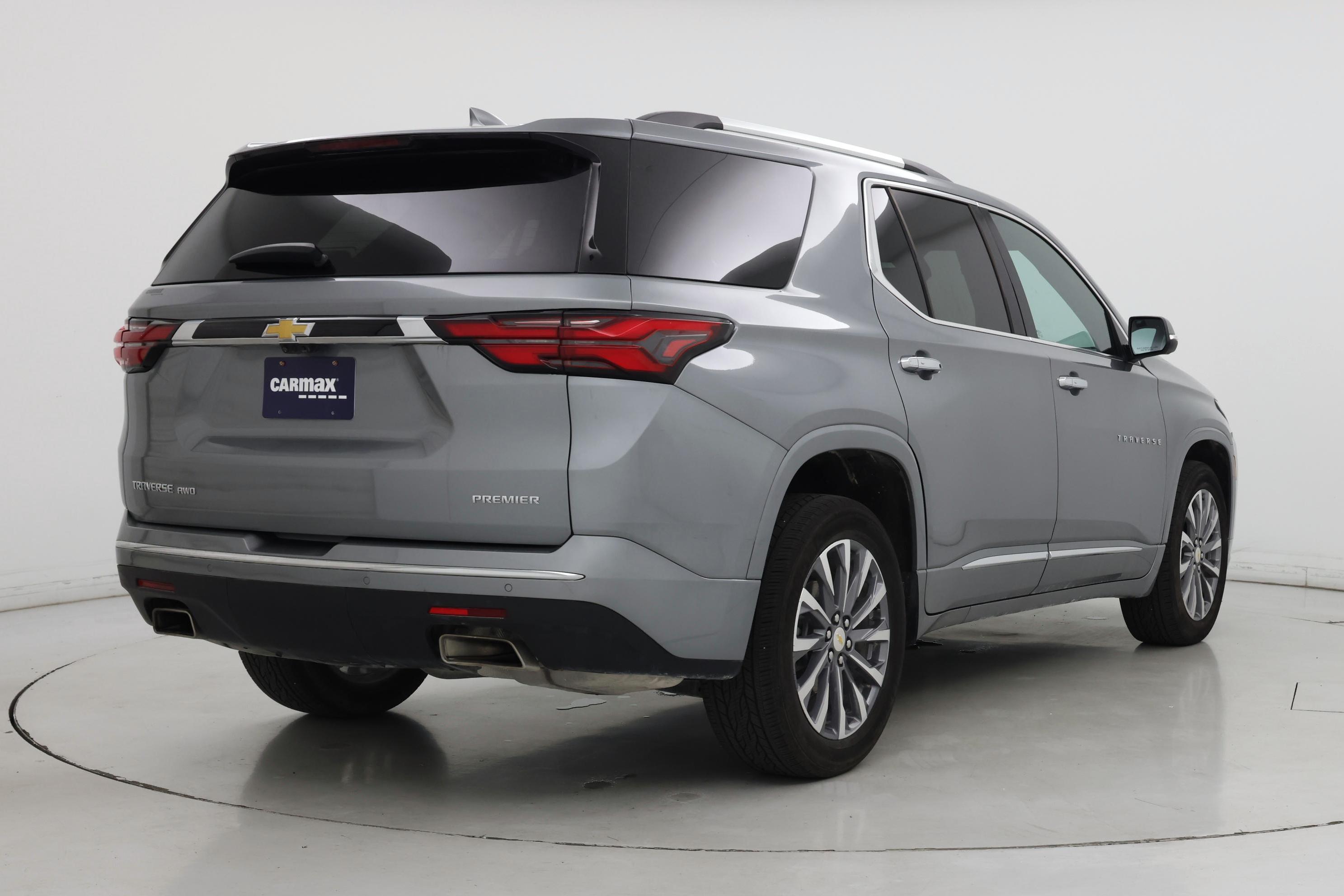 Thumbnail: 2023 Chevrolet Traverse - 8