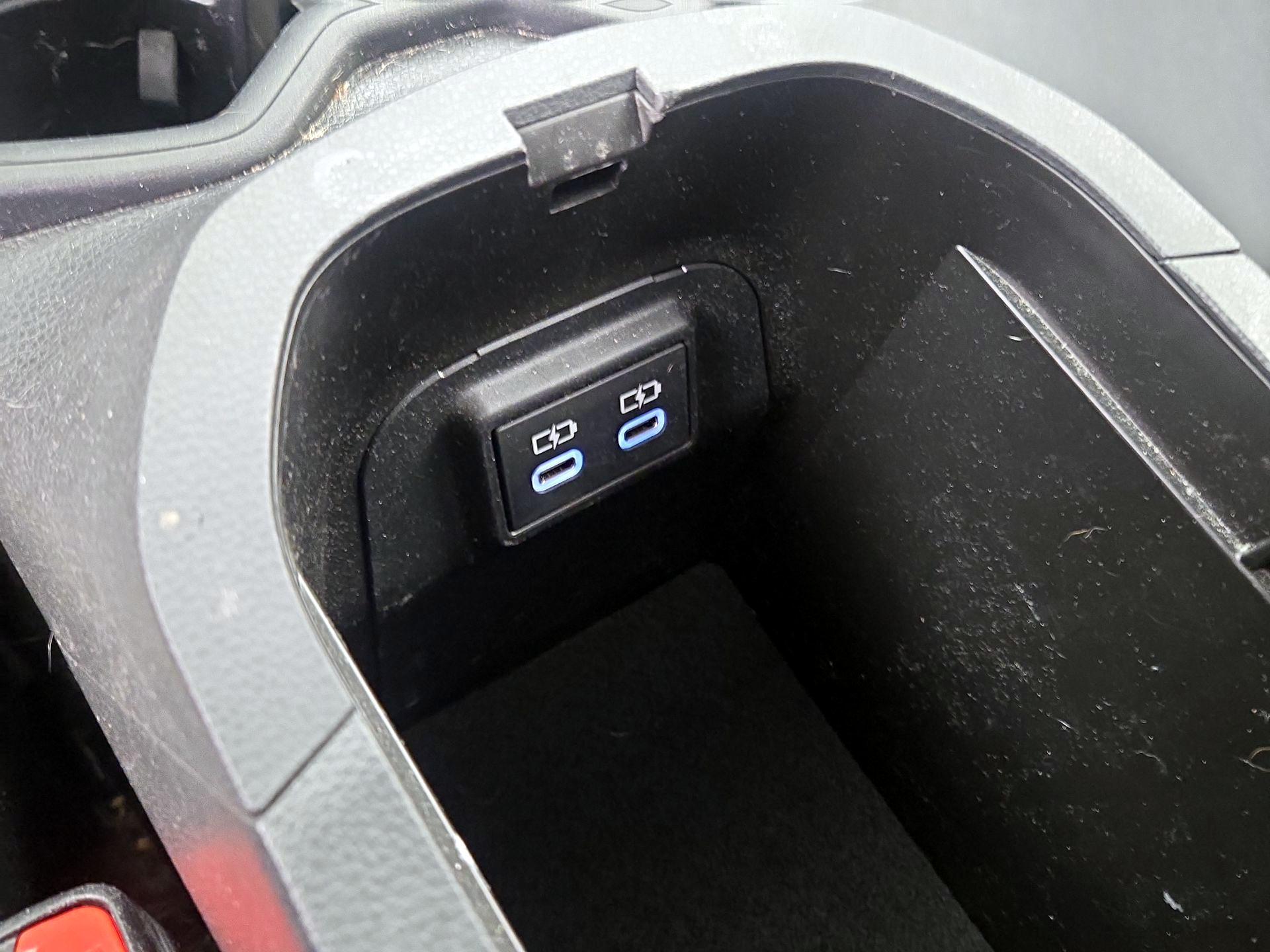 Thumbnail: 2023 Toyota RAV4 - 18