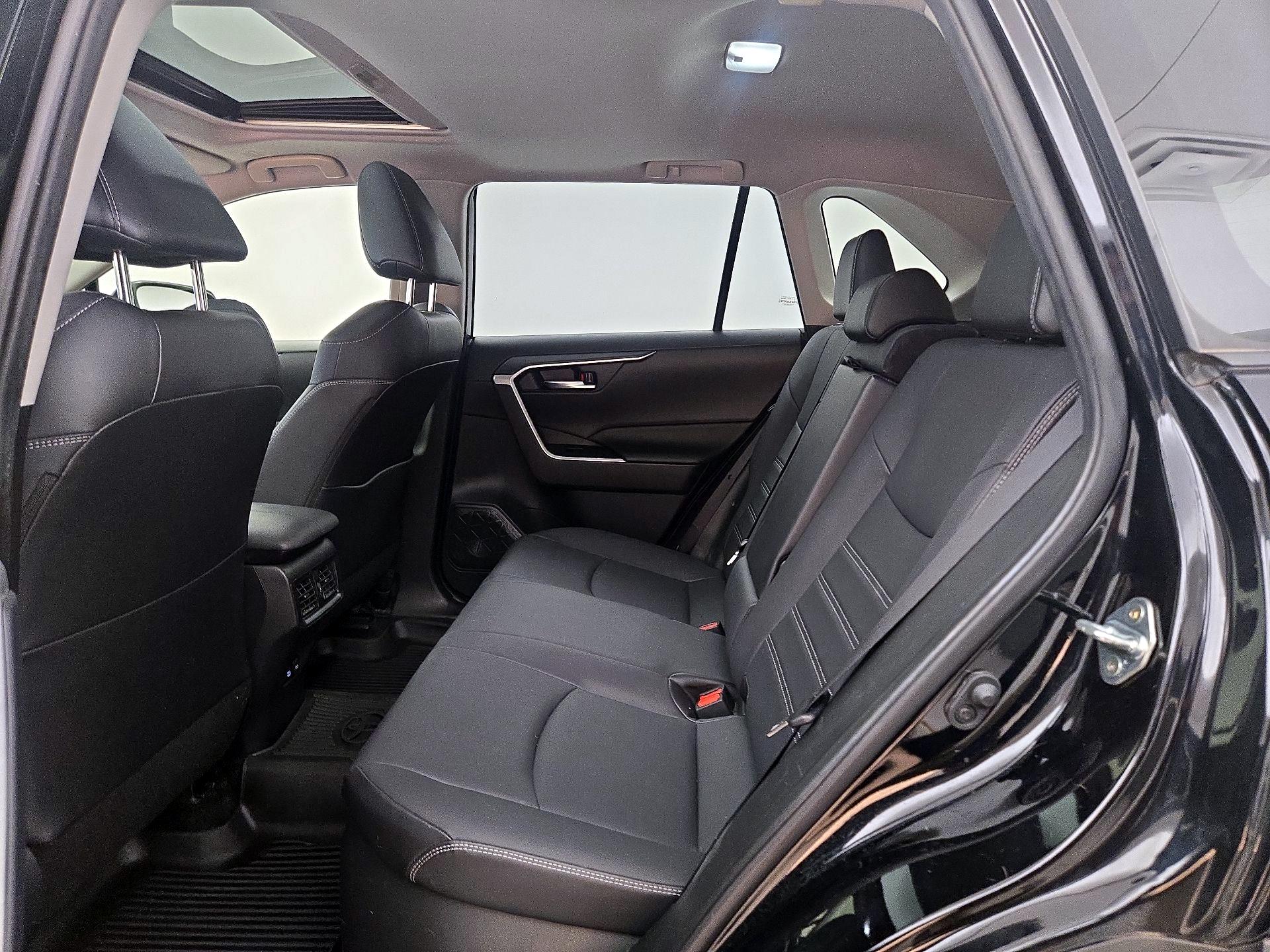 Thumbnail: 2023 Toyota RAV4 - 20