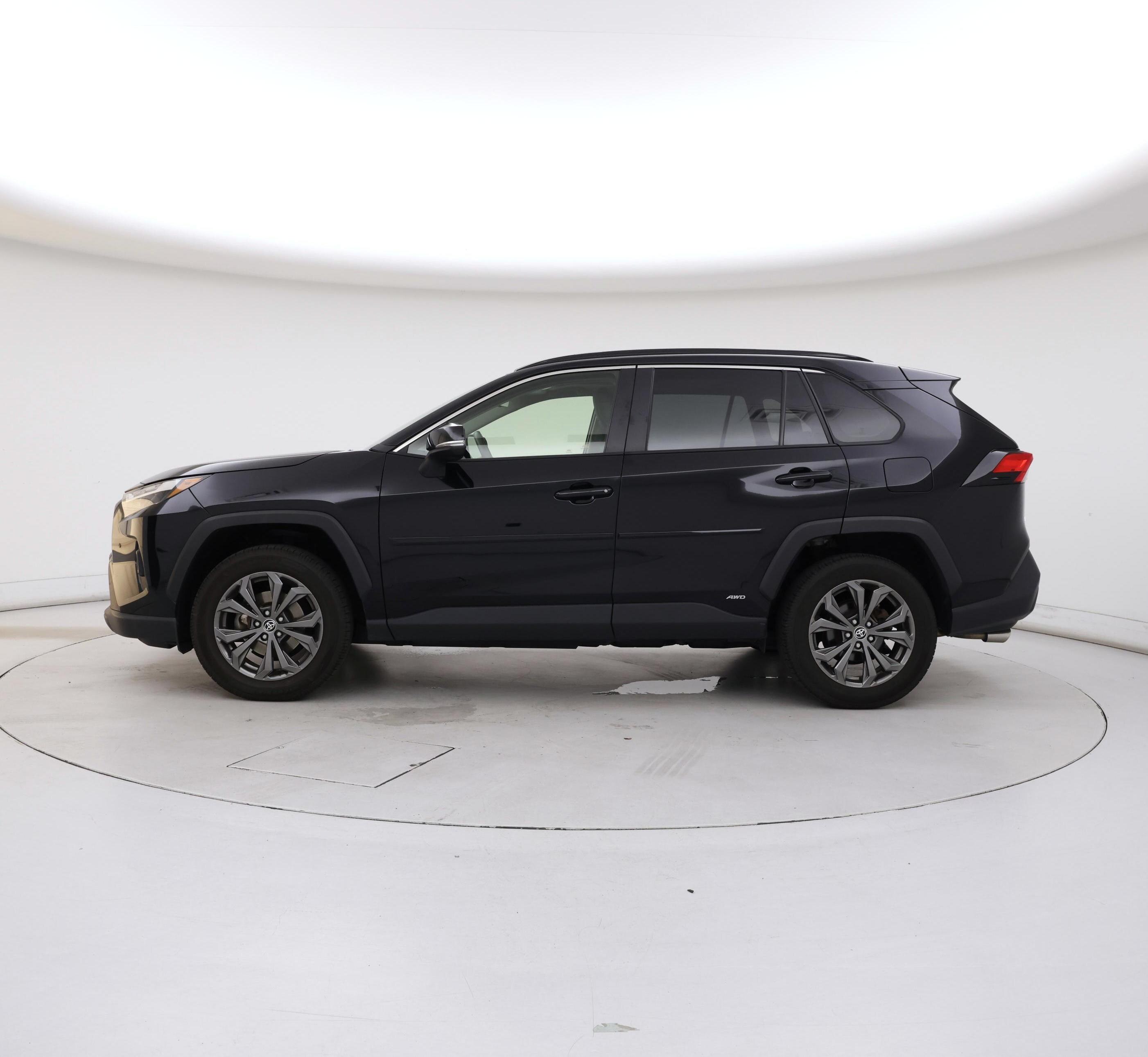Thumbnail: 2023 Toyota RAV4 - 3