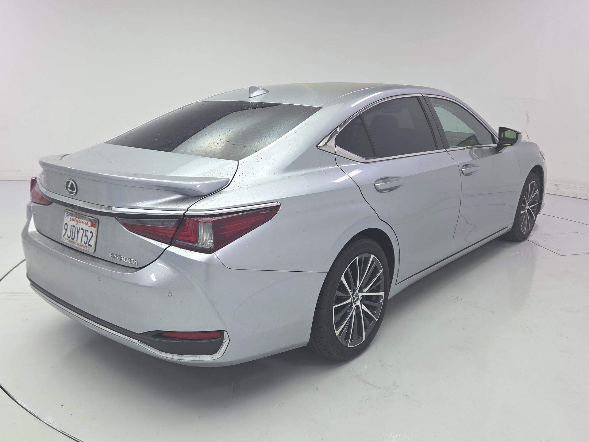 Thumbnail: 2024 Lexus ES - 5