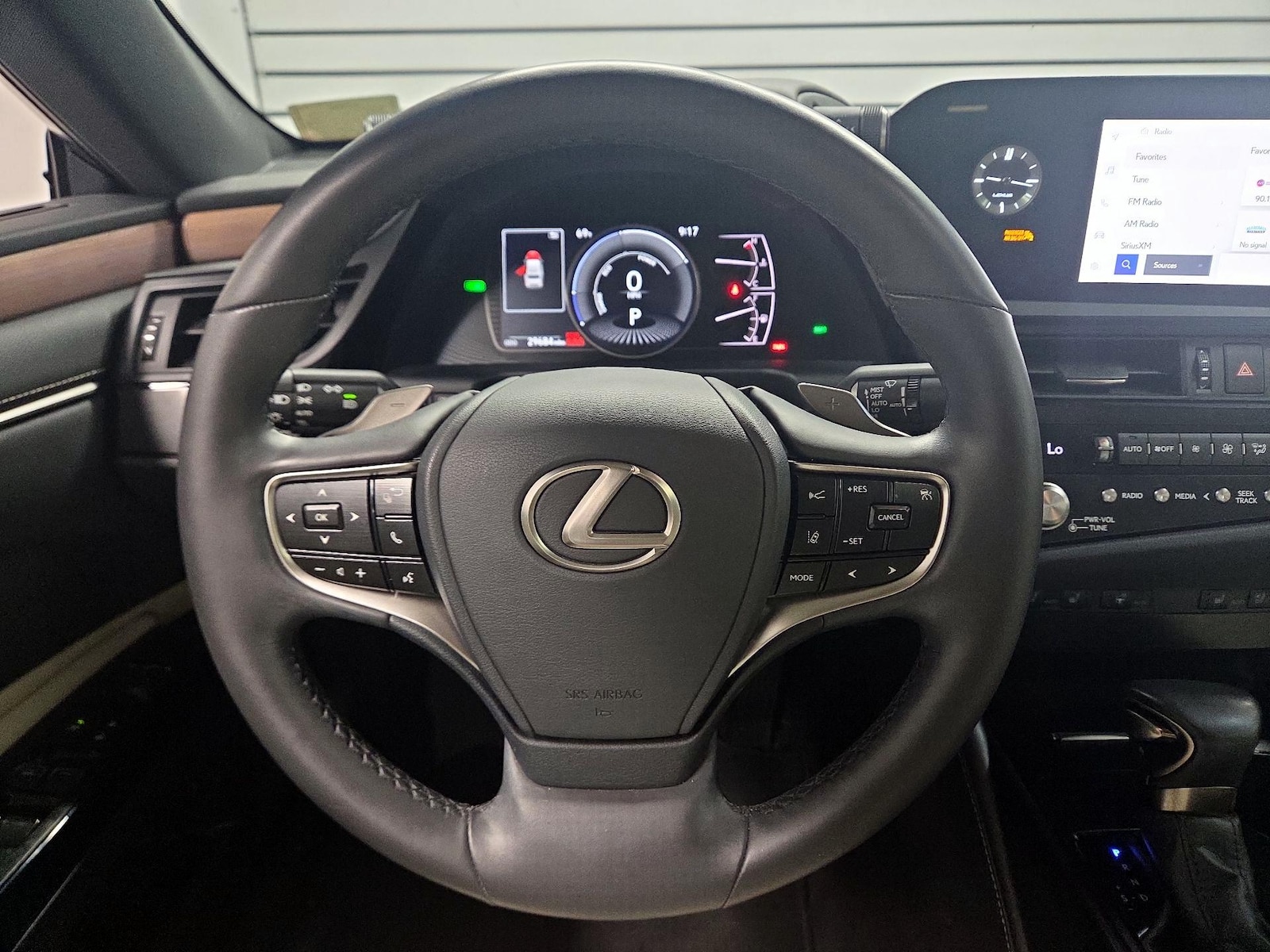 2024 Lexus ES Hybrid 300h - Photo 9