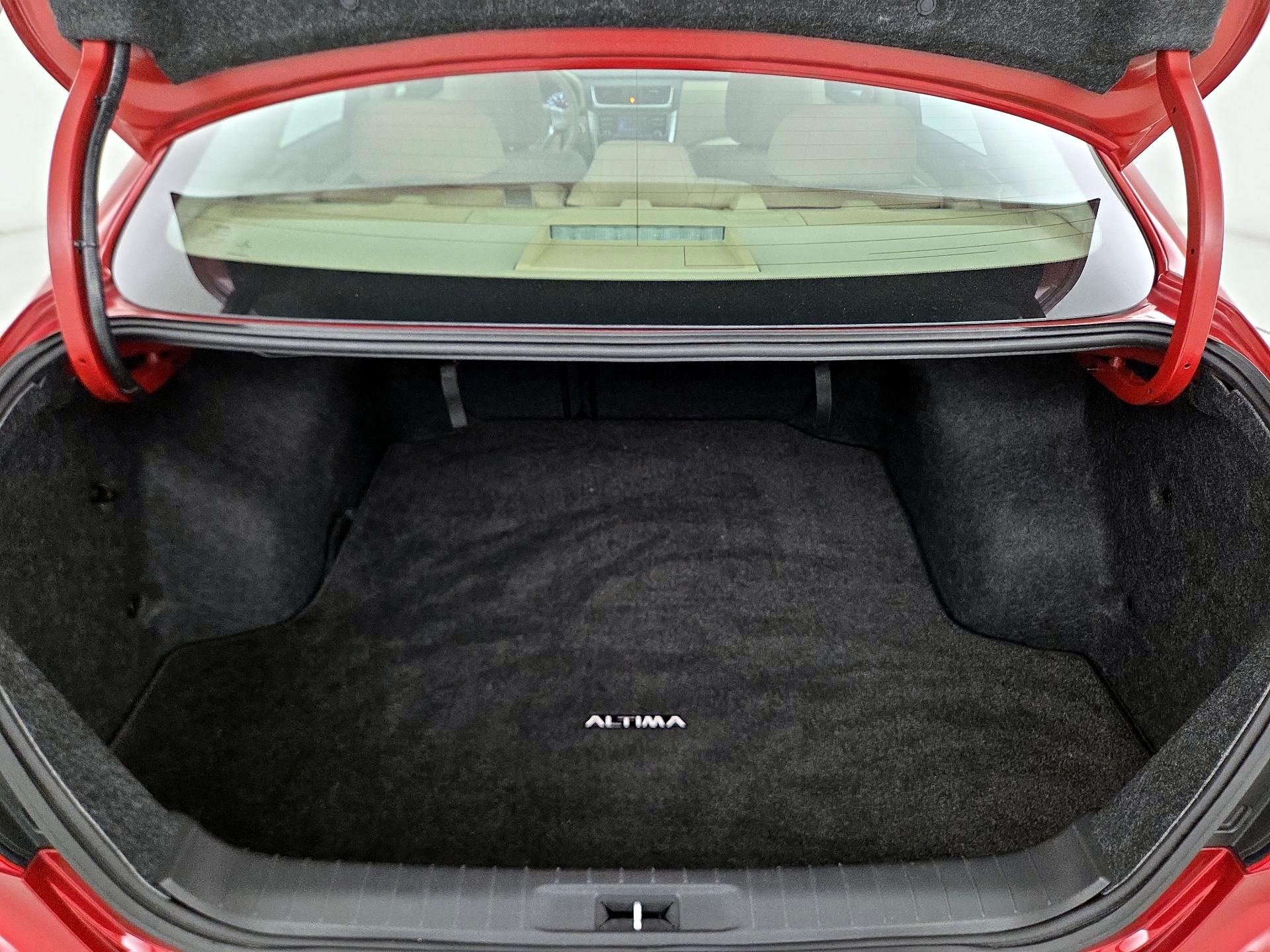 Thumbnail: 2016 Nissan Altima - 20