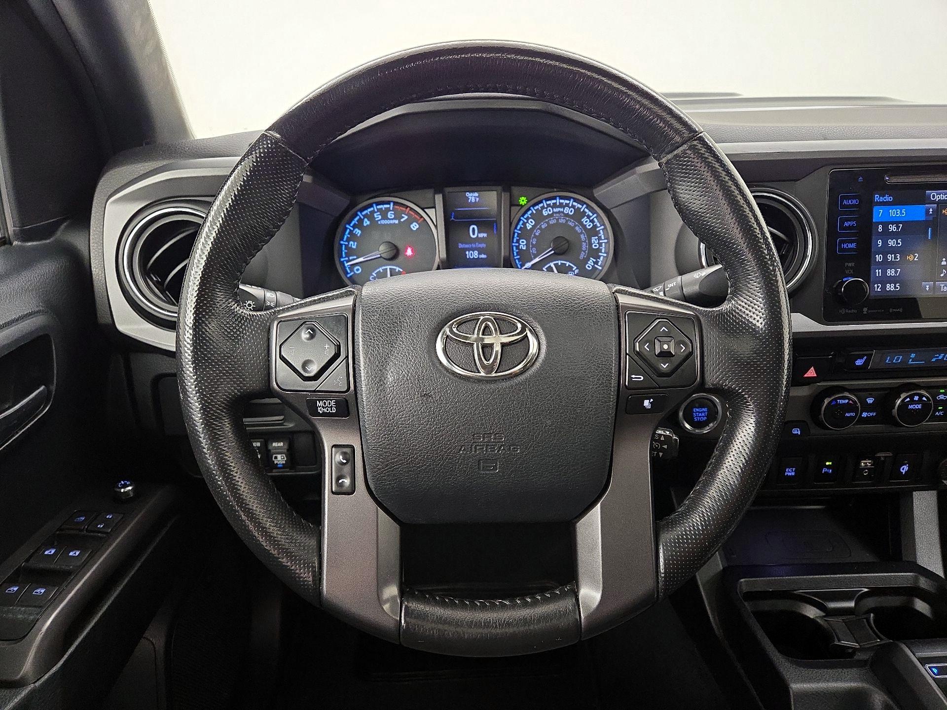 Thumbnail: 2017 Toyota Tacoma - 10